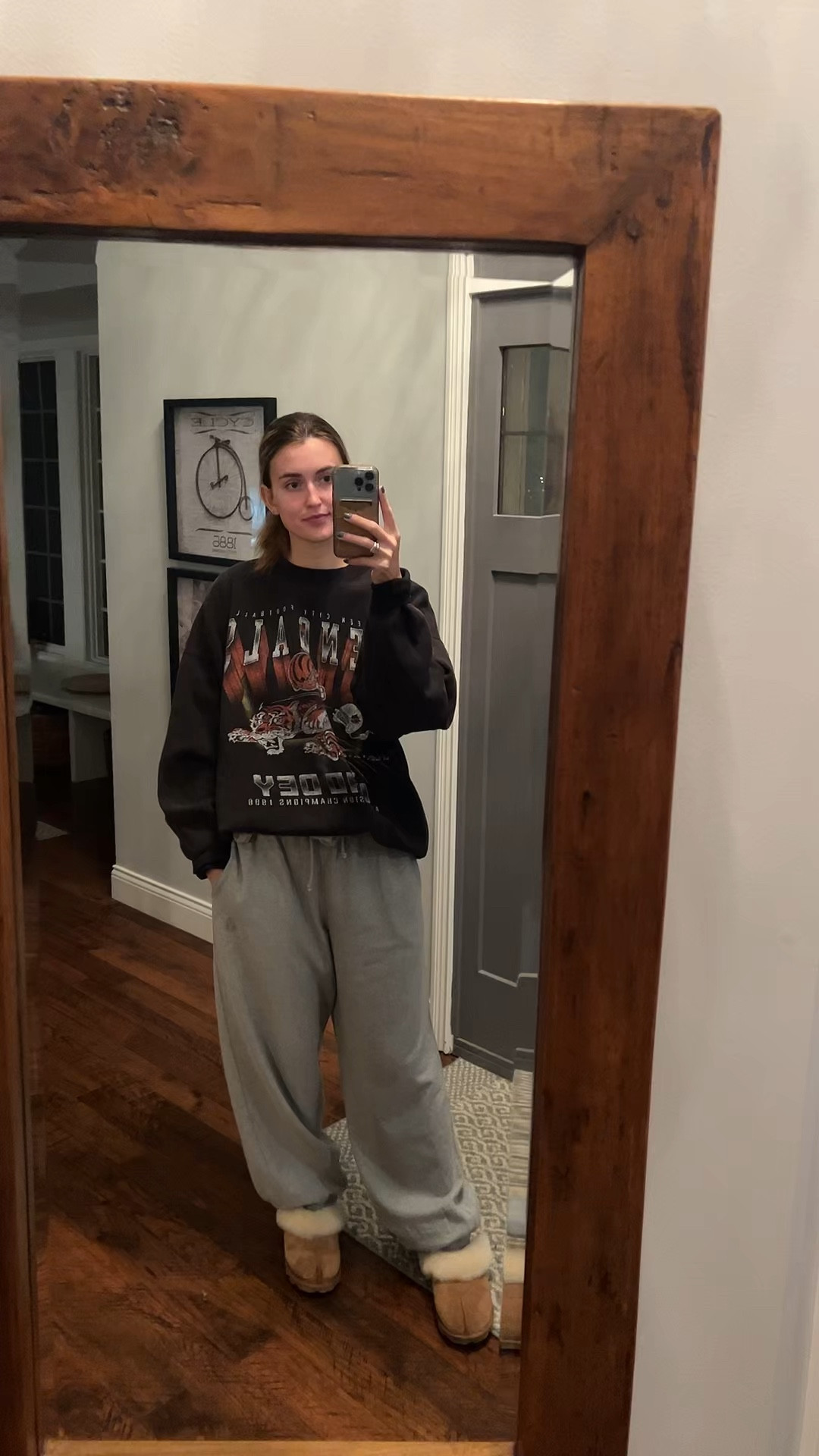 Favorite at home fit 😁

#LTKhome #LTKshoecrush #LTKU