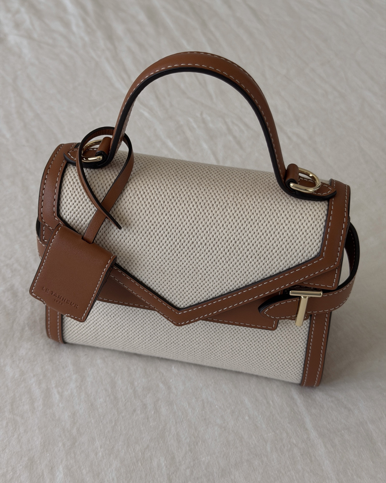 Gorgeous New Addition to my French Handbags collection 🤎

Part of the Spring/Summer 2026 Le Tanneur Emilie Double Flap Handbag in size Small 👜

#LTKMothersDay #LTKootd #LTKdayinmylife