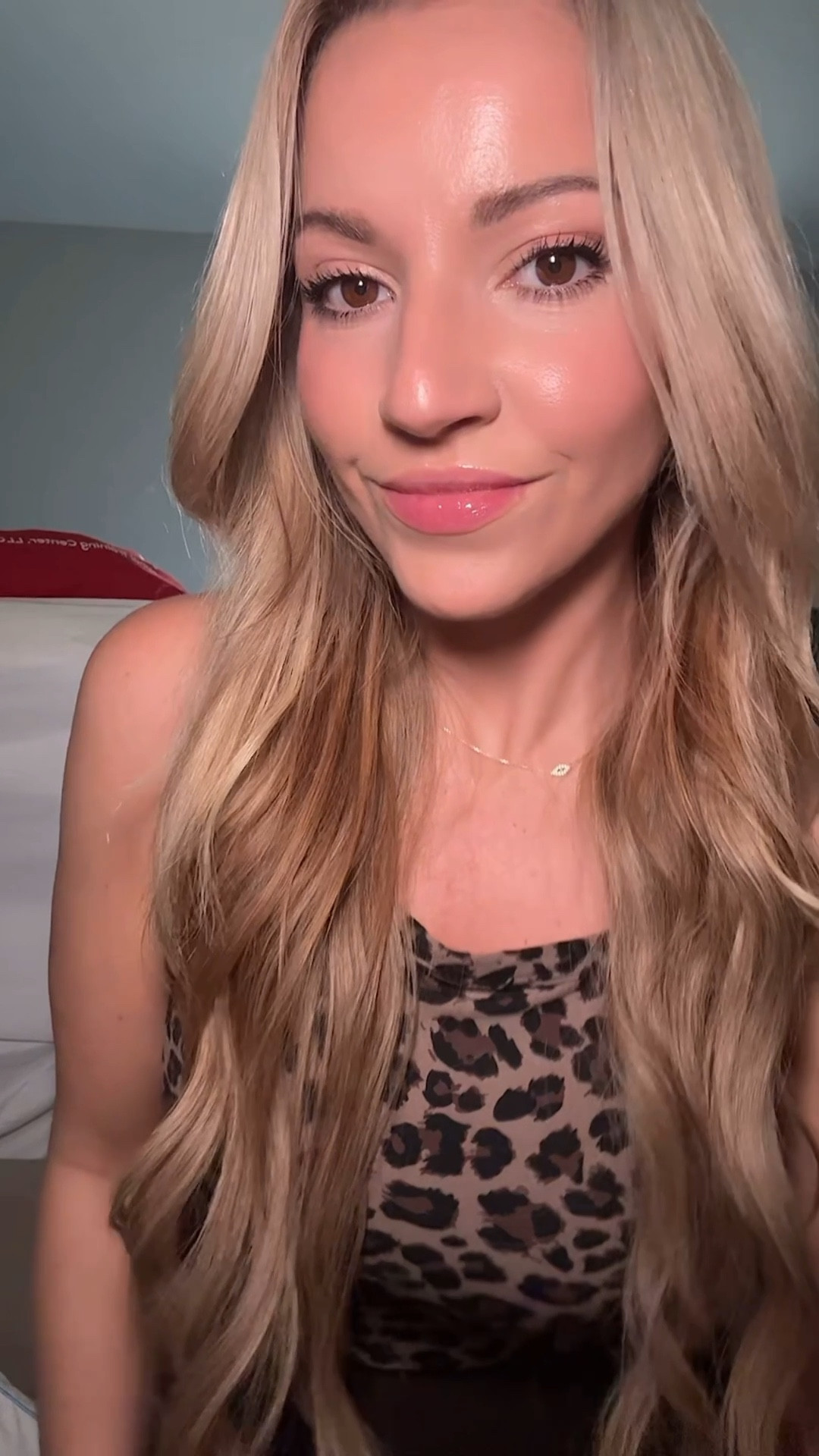 My go to clean beauty products for an everyday glowy makeup look

Sephora sale picks kosas concealer brightening foundation bronzer dibs beauty desert island duo bronzer starlit kulfi mascara brow gel lawless forget the filler lip gloss translucent powder 

#LTKBeauty #LTKSaleAlert #LTKGiftGuide