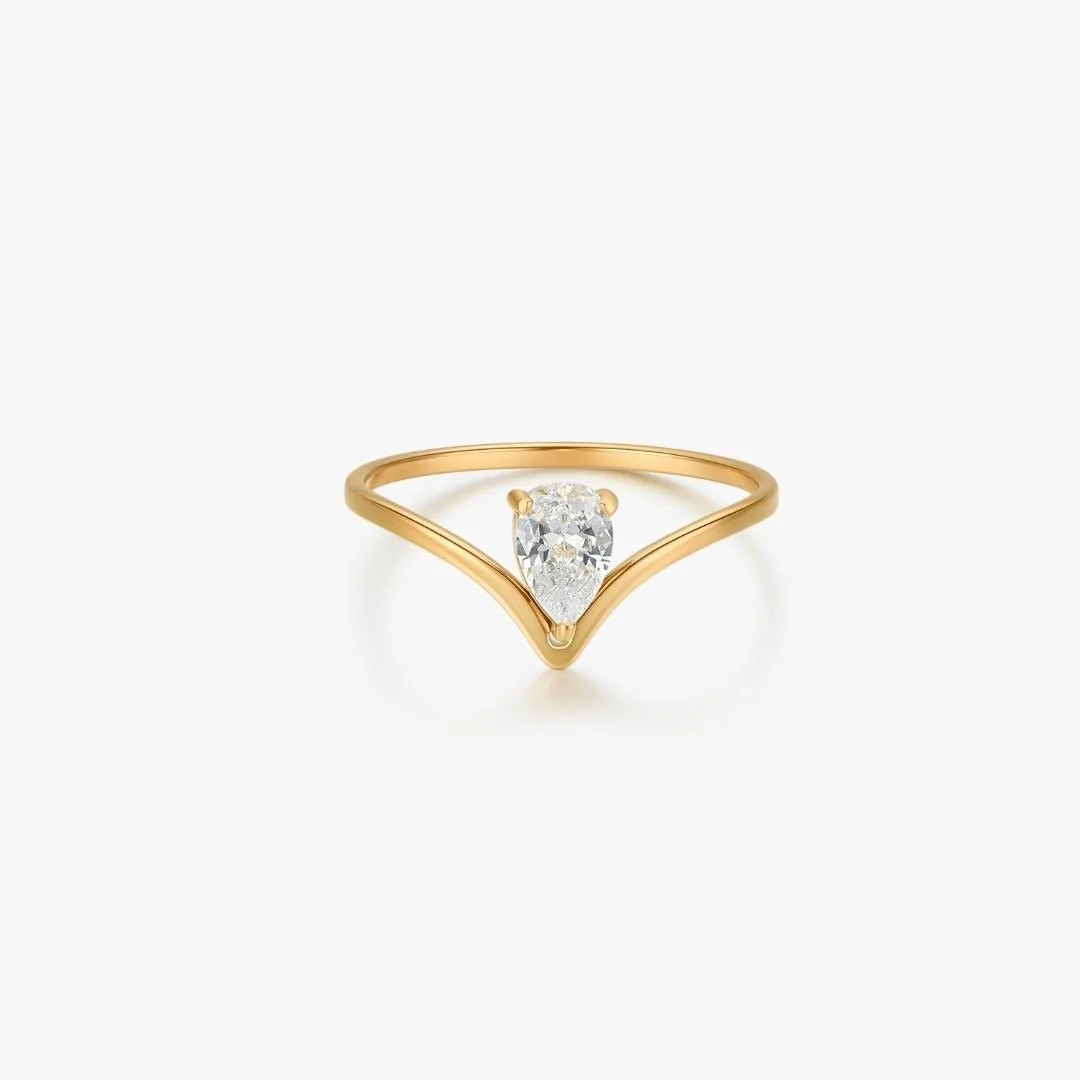 Tear Drop Gem Ring in Gold | Flaire & Co.
