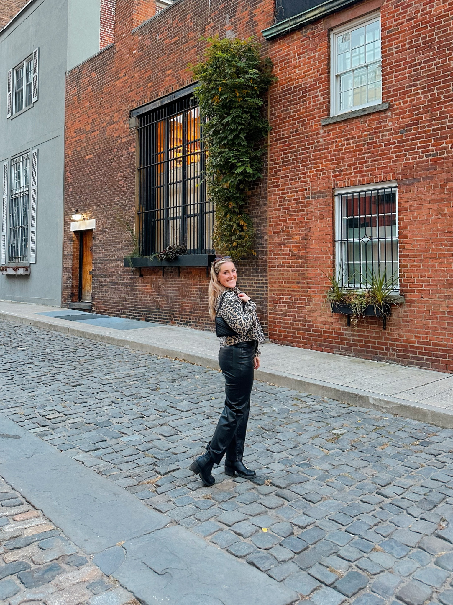 NYC weekend outfit🖤
These boots are so comfortable, I’ve worn them for years and they are great for walking all day!

#LTKTravel #LTKStyleTip #LTKItBag