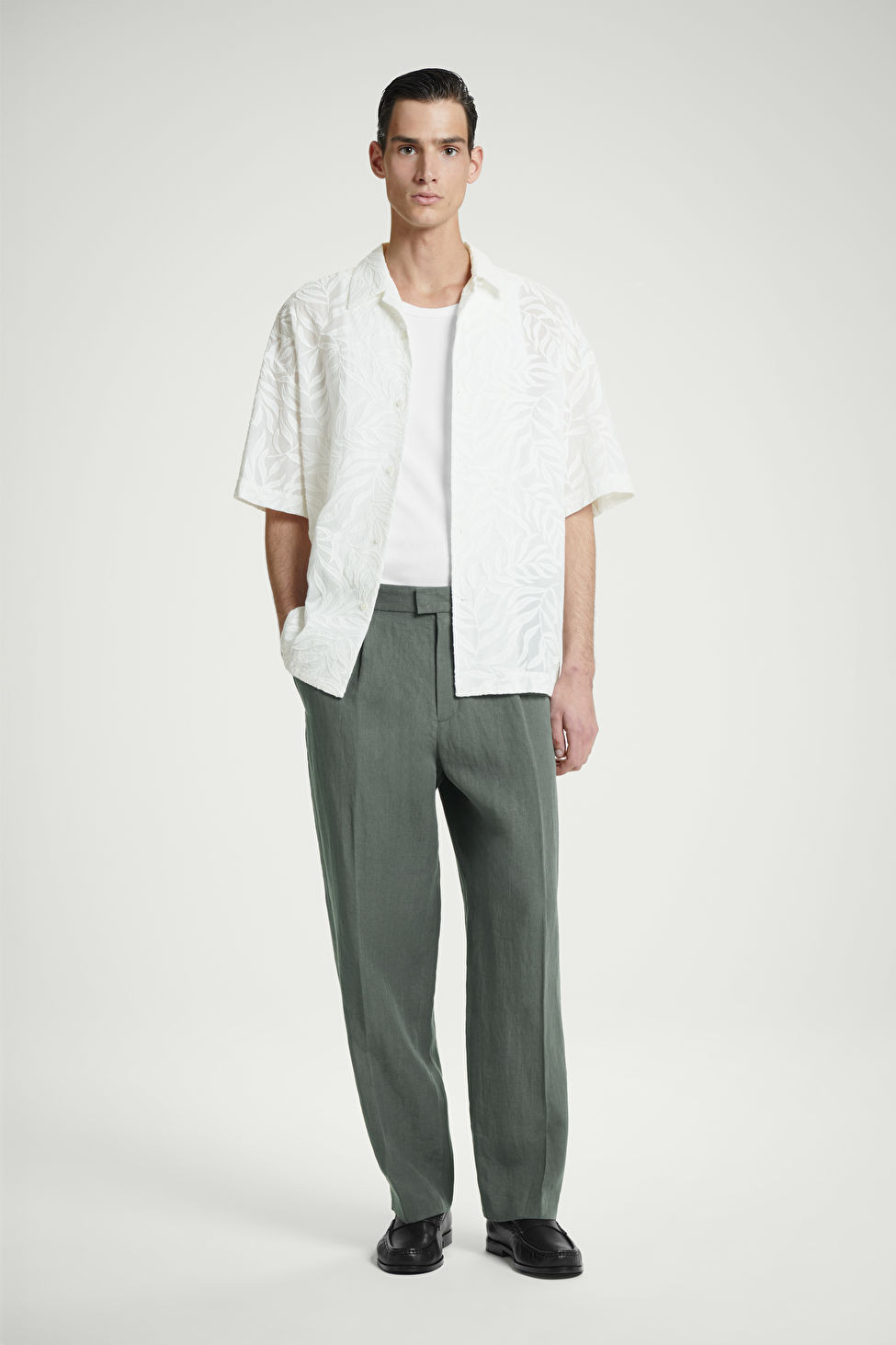 RELAXED PLEATED LINEN STRAIGHT-LEG PANTS | COS (US)