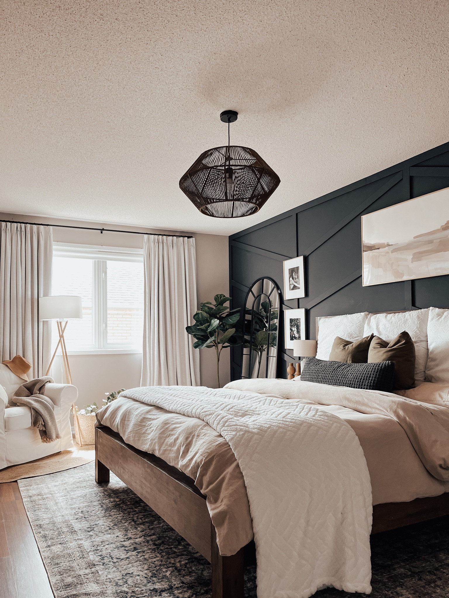 The coziest bedding! Linen and a Sherpa throw. 
#homestyling #bedstyling #bedding #linenbedding 

#LTKsalealert #LTKstyletip #LTKhome