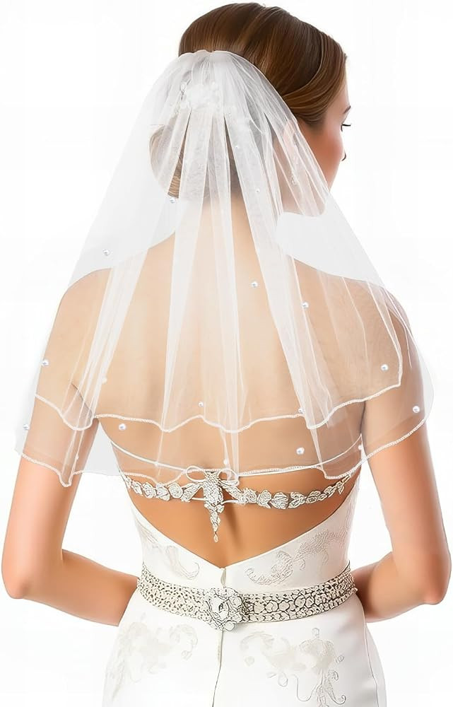 Psyqtsuary White Short Wedding Veil Short Bridal Veil Women's Short Vails with Pearl Rhinestone E... | Amazon (US)