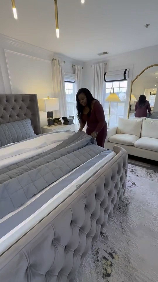 Monday’s hit different when you make your bed! 🙌🏾 happy first Monday of the new year. Sharing this serene, light airy blue bedroom styling 

#LTKSaleAlert #LTKHome #LTKmorningroutine