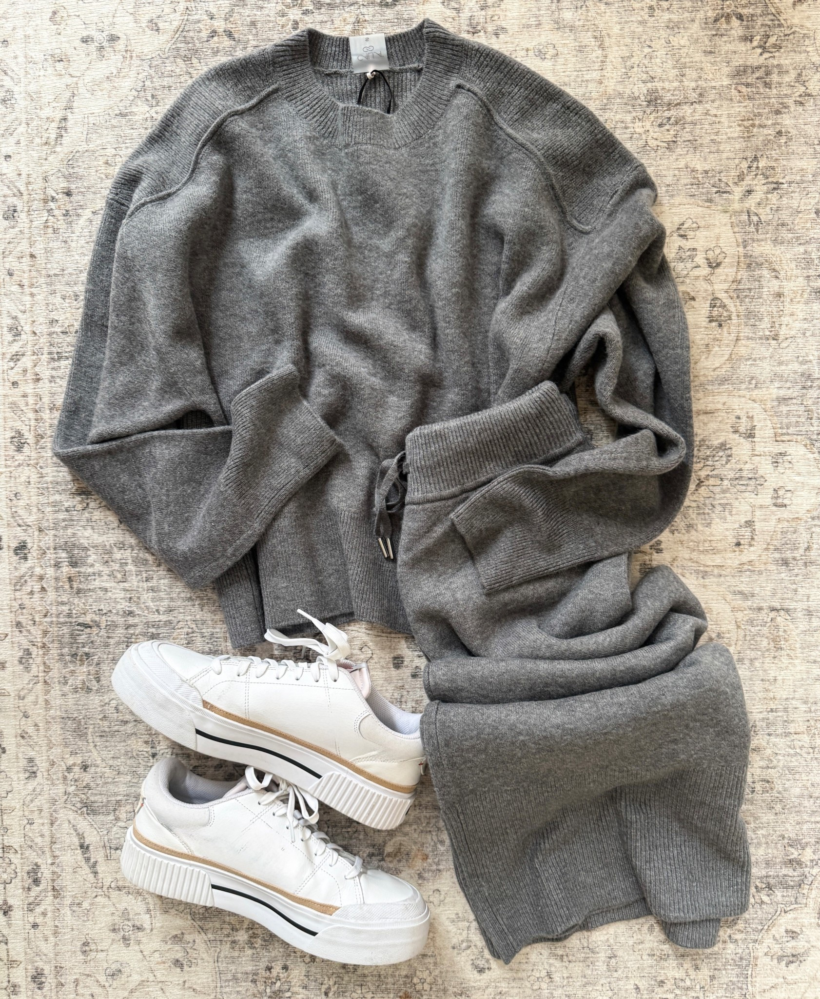 @caliafitness #CALIApartner #FleeceSeasonisHere #TheresBeautyinTheBurn