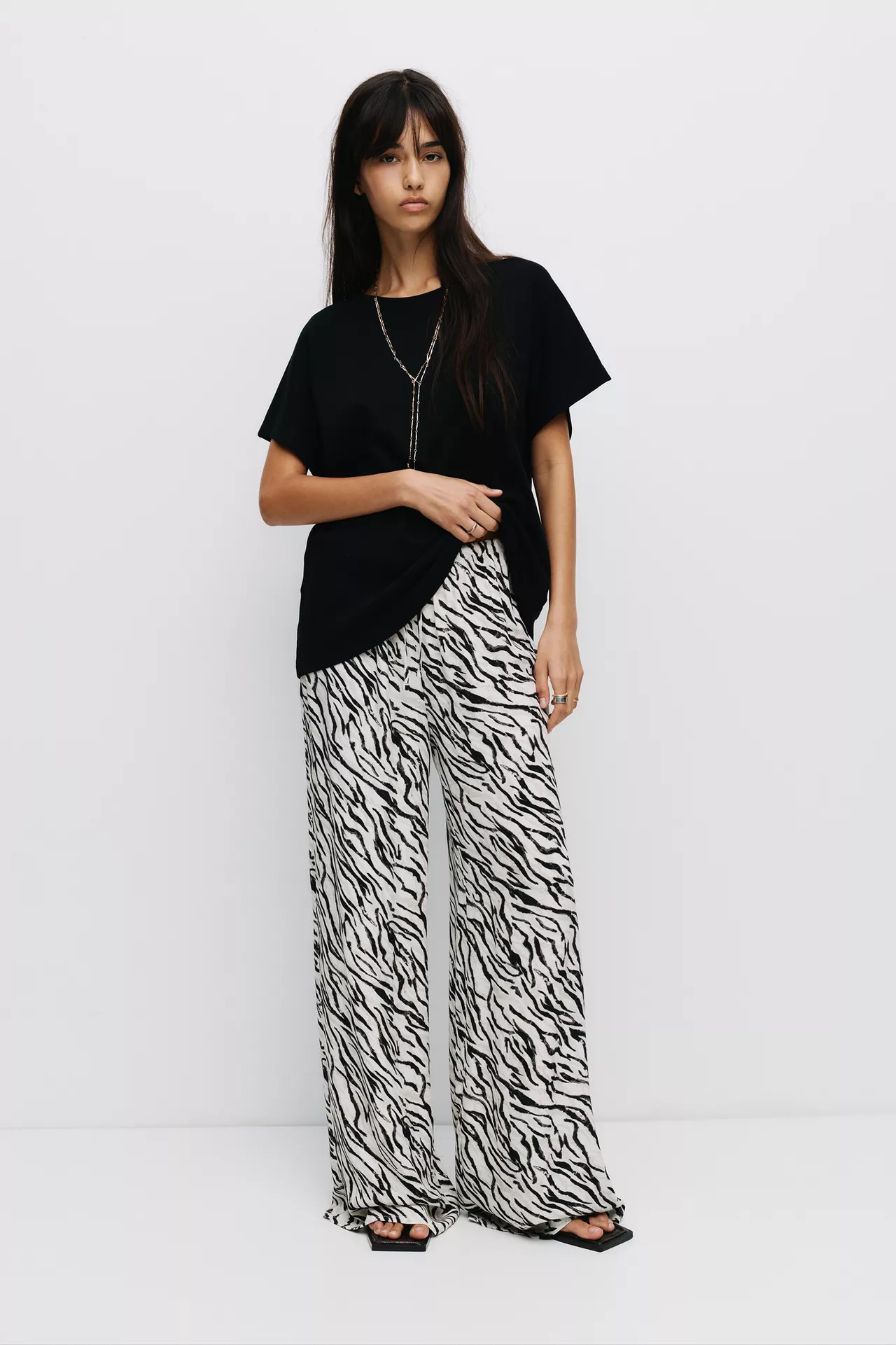 Rustic animal print pants | PULL and BEAR UK