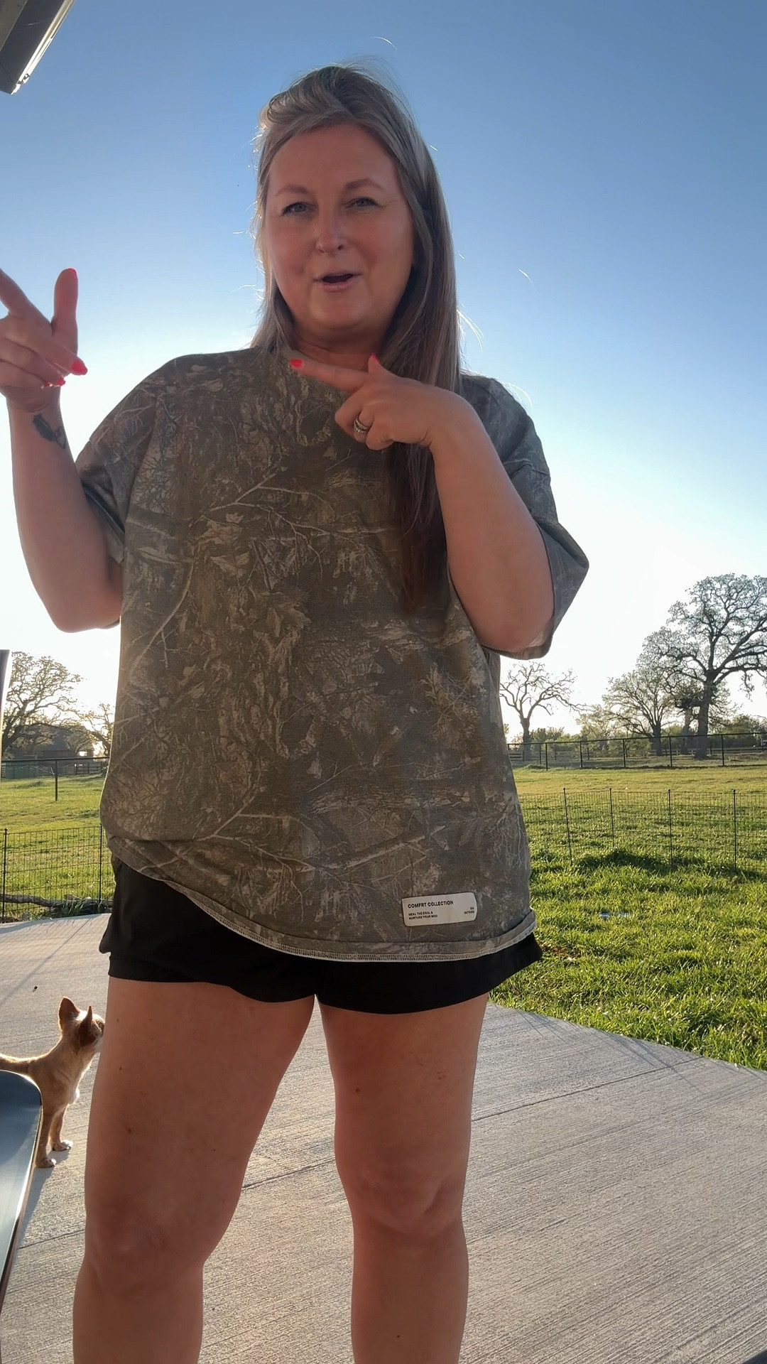 At this point… this is basically my daily uniform 😂

My favorite oversized Comfrt camo tee + these Halara 2-in-1 shorts that I wear on repeat. They’re super sporty, comfy, and just easy to throw on every day.

Sizing:
• Tee – wearing an XL for an oversized fit (normally a large)
• Shorts – wearing an XL (I’m usually a 12/14)

Linked everything here.

#LTKMidsize #LTKootd #LTKOver40