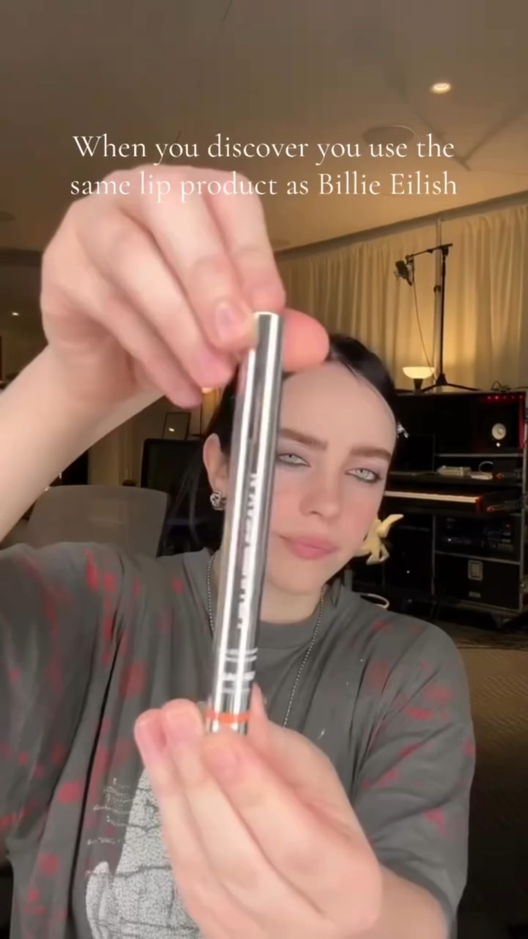 So apparently me and Billie Eilish are twinning in lip products 😏💋

This @sacheubeauty lip liner stain doesn’t budge…like, at all.

Be honest… could you ditch your regular liner for this?

It’s only £14 ✨

#sacheu #sacheubeauty #sacheulipliner #lipliner #lipliners #lipstain #billieeilish