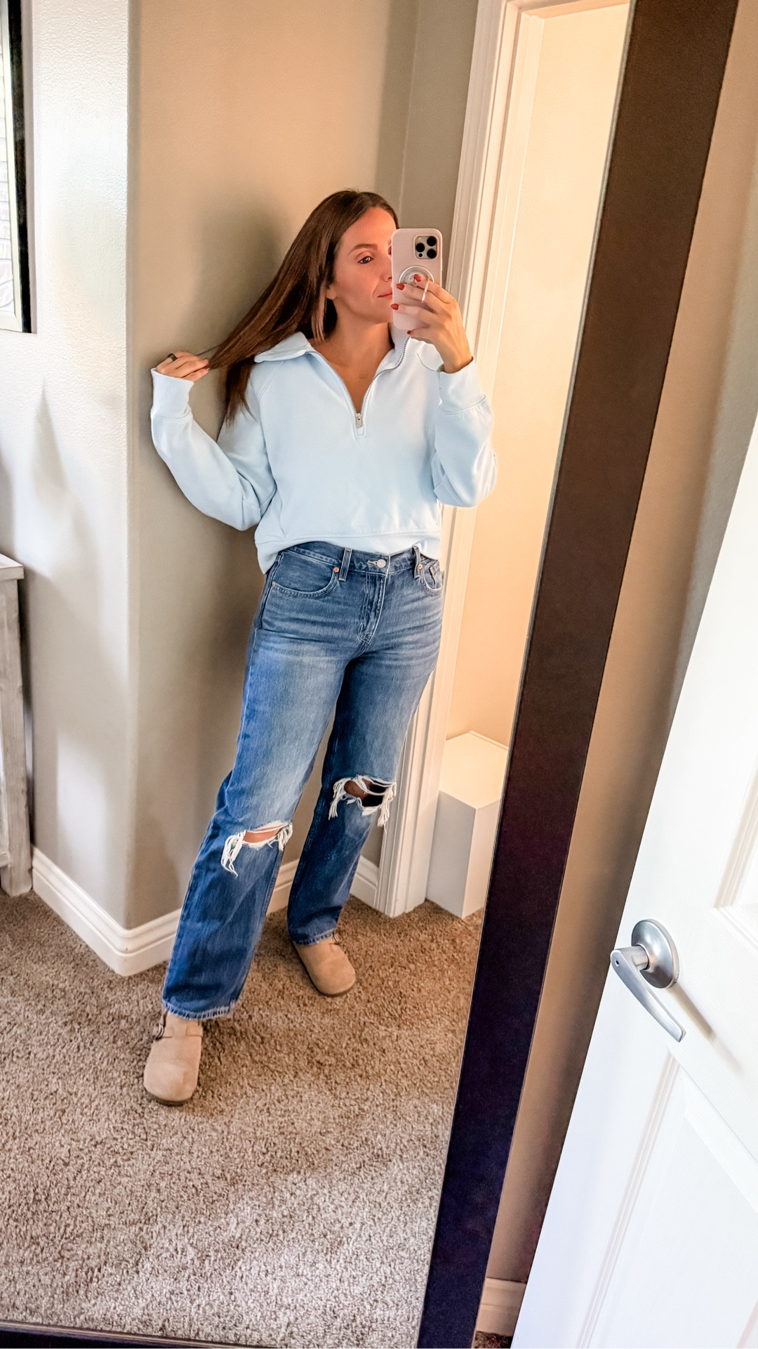 Size M sweatshirt. Size 29 jeans 

#LTKmomlife #LTKgrwm #LTKootd