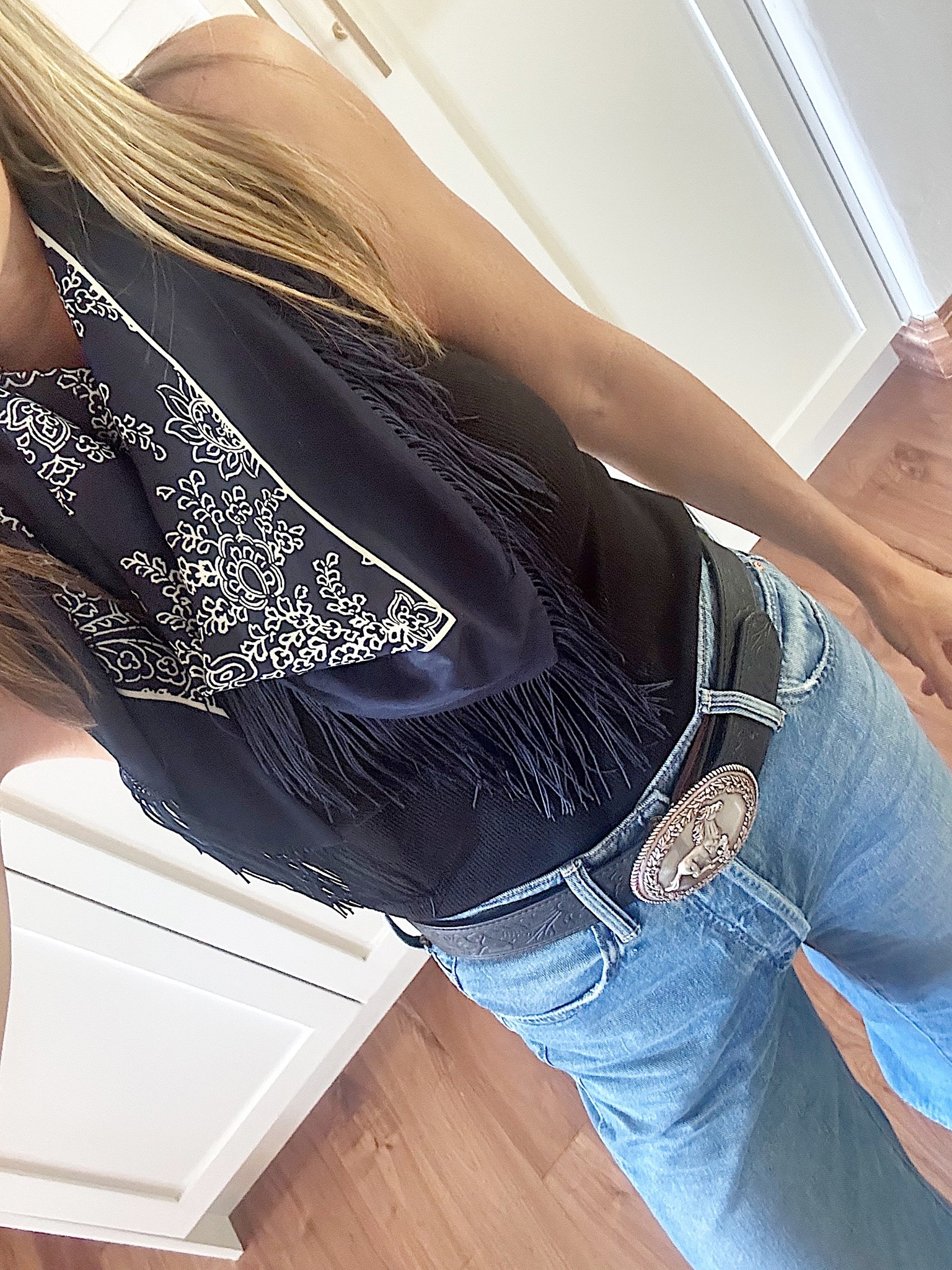 Scarf & western belt roundup under $100

#LTKgrwm #LTKmomlife