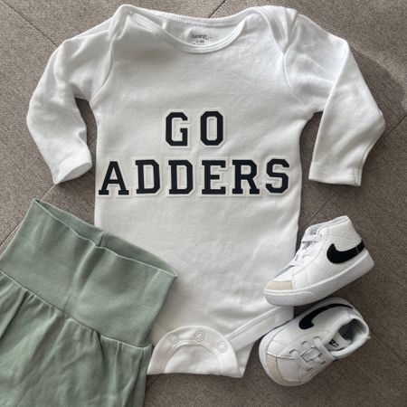 Easy DIY a baby onesie to cheer on your fav team or player! ⚽️🏈🏀
.
.
.
.
.
Baby onesies - diy fashion - baby outfit - baby boy 

#LTKstyletip #LTKbaby #LTKunder50