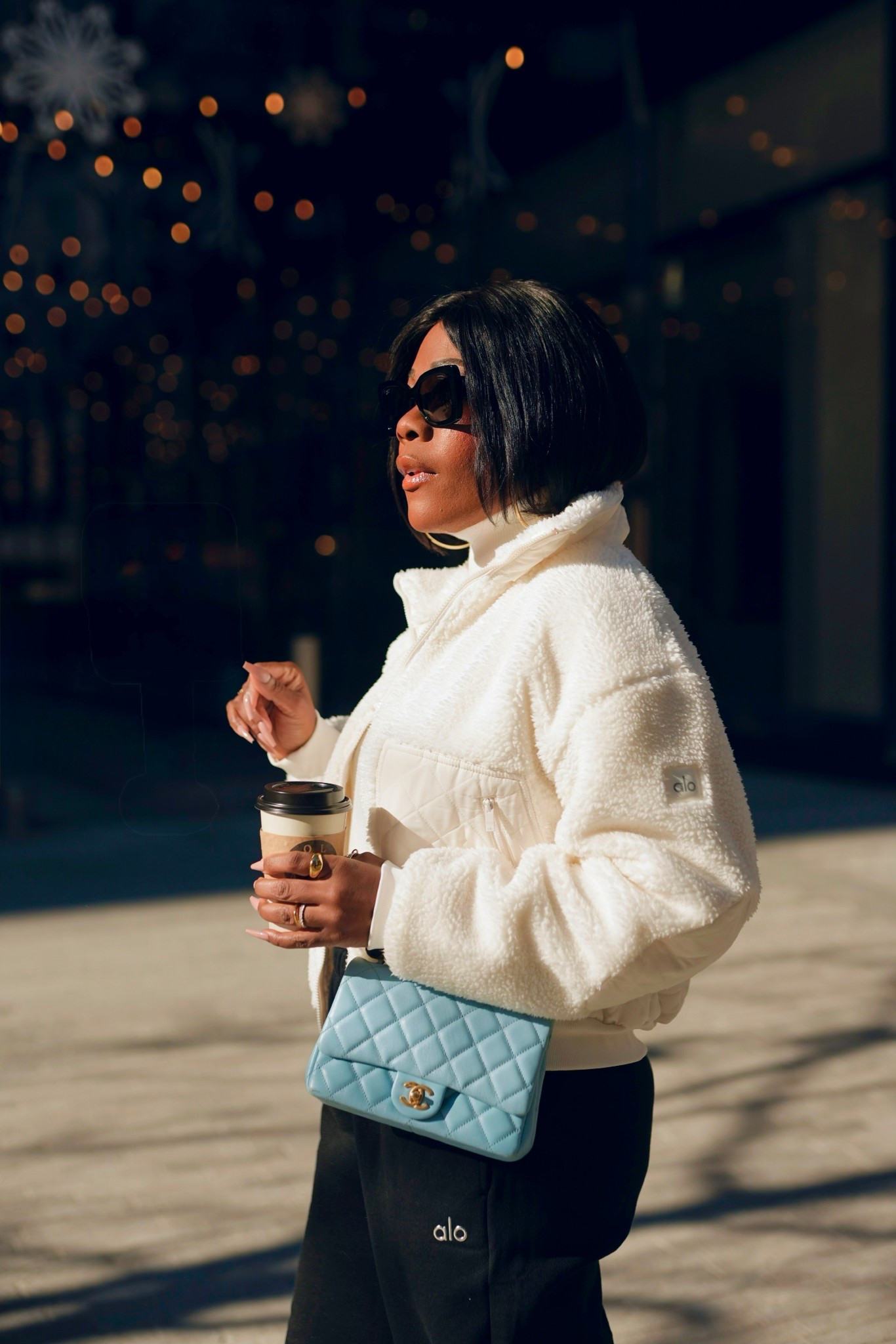 Alo is always giving casual chic and I’m obsessed. Also they make great gifts because I know all the girls love Alo 

#LTKSeasonal #LTKHoliday #LTKGiftGuide