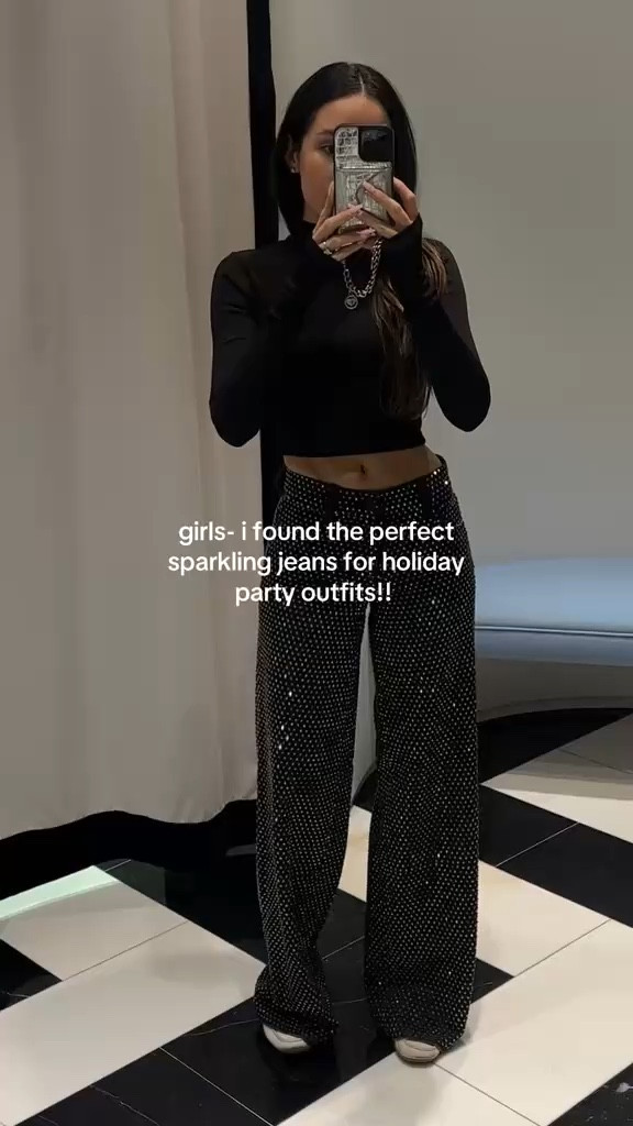 The perfect sparkling jeans for your holiday parties! I’m wearing a size 25, definitely size up

#LTKStyleTip #LTKHoliday #LTKSeasonal
