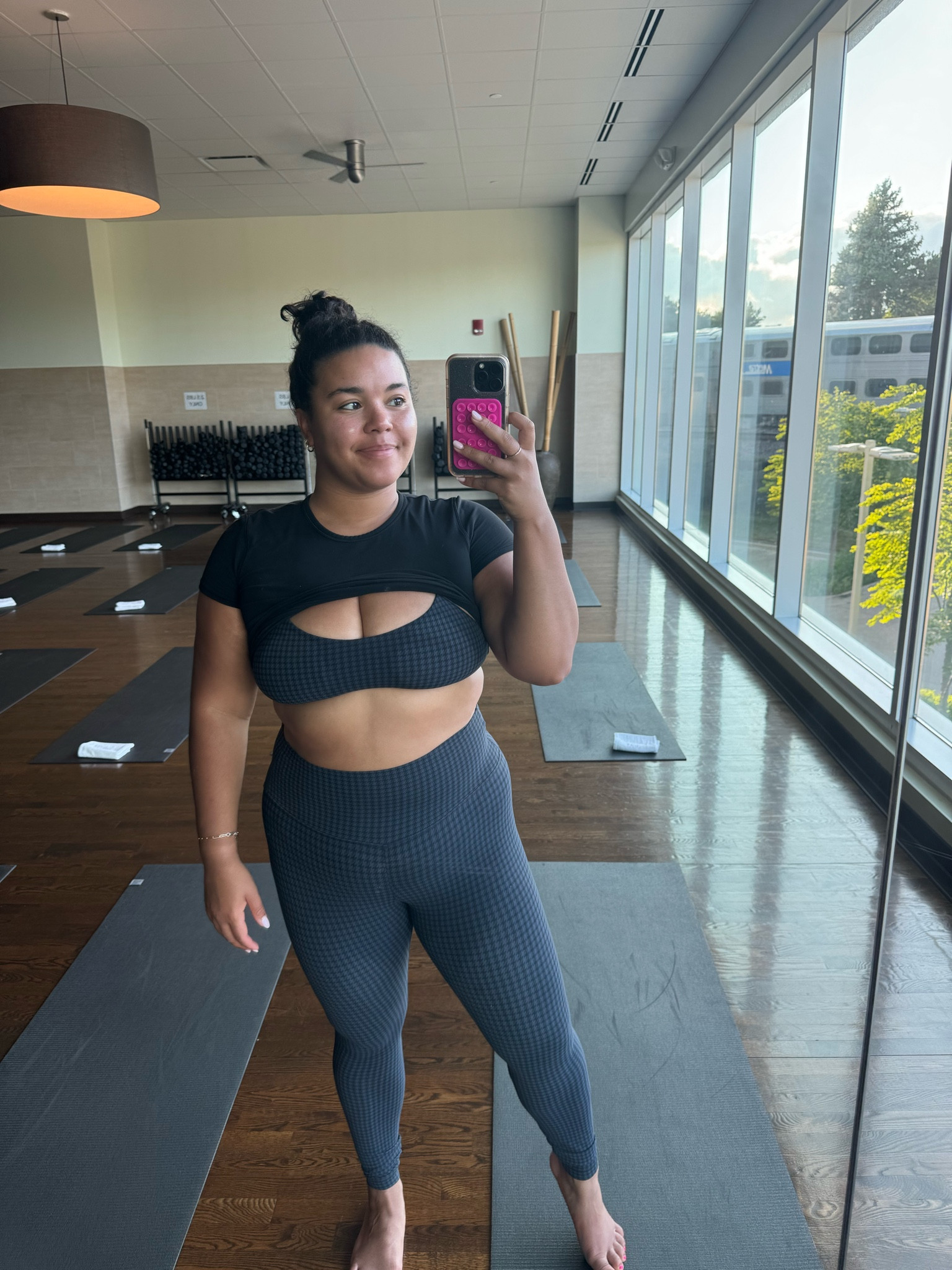 obsessed with this new set from lululemon— loving the houndstooth throwback pattern 🫐🥒🖤 #lululemon 

#LTKFindsUnder100 #LTKFitness