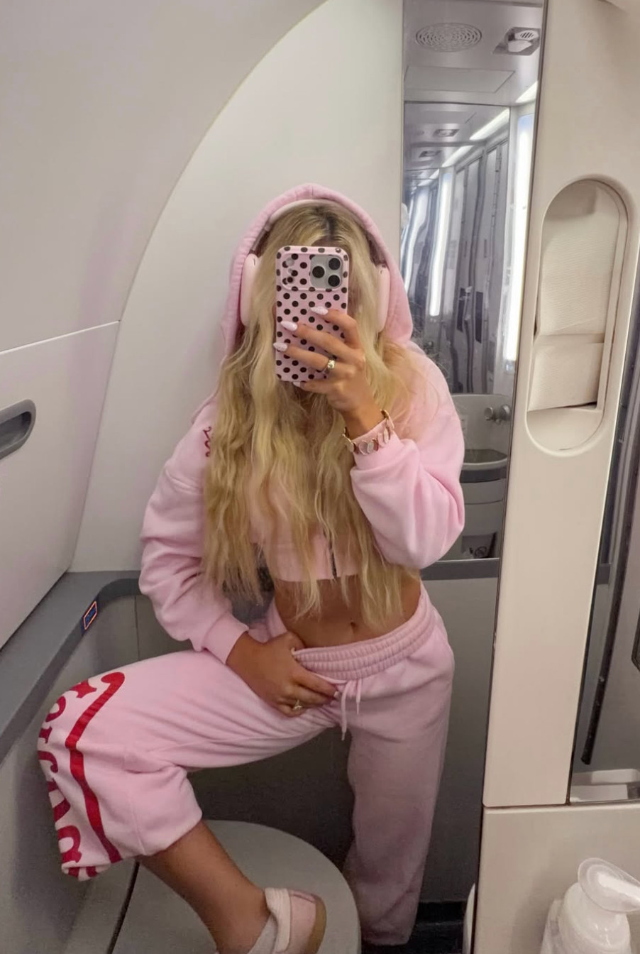 airport outfit 🌸✈️  

 #LTKootd #LTKSeasonal #LTKTravel