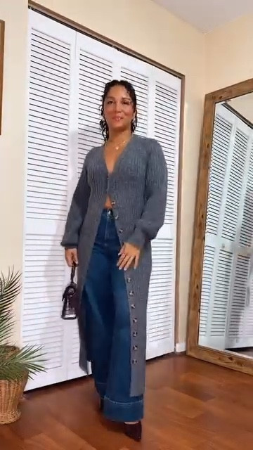 So obsessed with this longline cardigan sweater! Perfect for the transitioning weather and can also be worn as a dress! 🤩 I’m wearing a size small! 🩶

Amazon finds,
Amazon fashion, Amazon sale, Long cardigan, Fall outfit, Gray outfit, Miami influencer, micro influencer

#LTKdayinmylife #LTKgrwm #LTKOver40