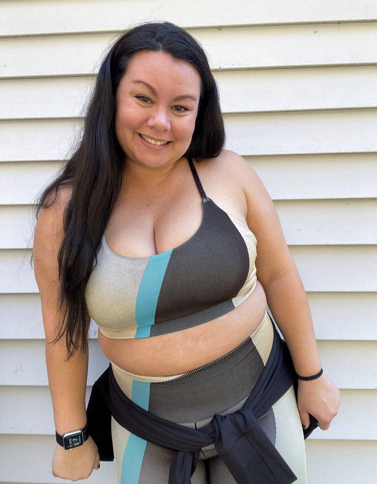 Fabletics set ✨ wearing a size L on top / bottom. #activewear #fitness #midsize 

#LTKfitness #LTKmidsize #LTKsalealert