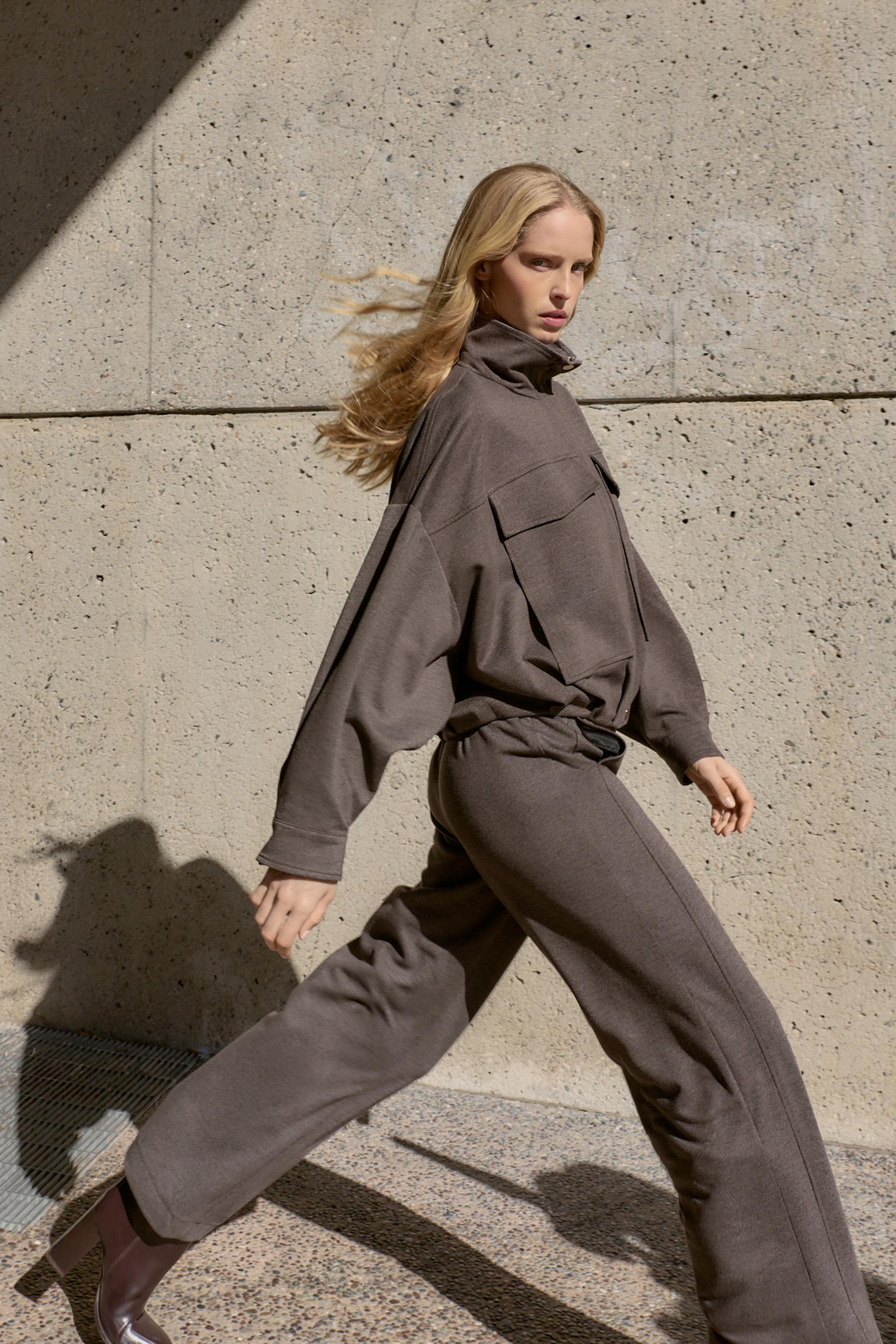 GERADE GESCHNITTENE HOSE MIT HOHEM BUND | Zara DE