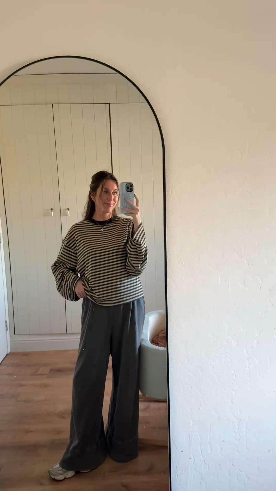 favorite postpartum outfit currently 🤍🤍

#LTKmomlife #LTKActive #LTKHome