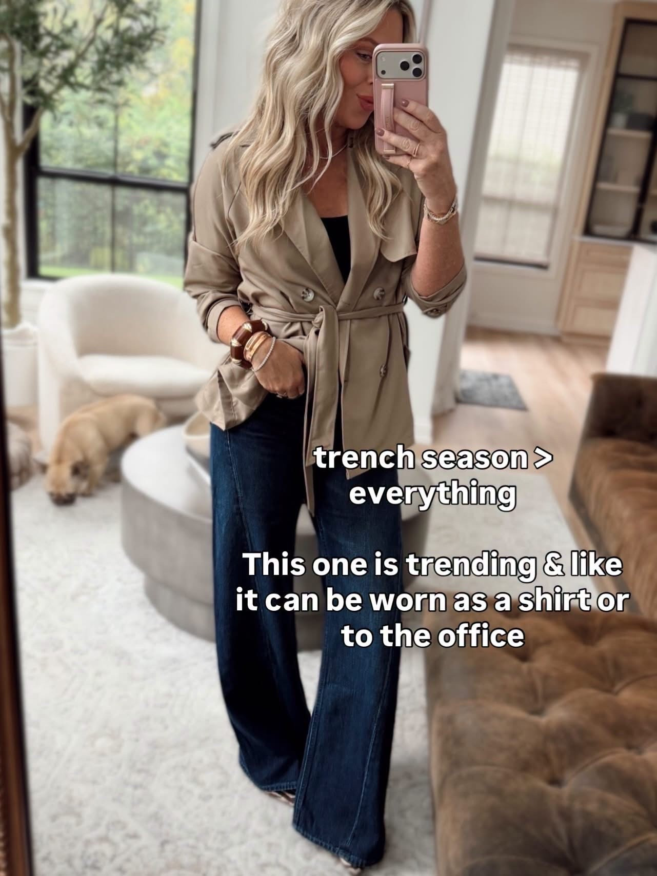 Size down in top and jeans are hard to get in this new wash release! Found fully in stock! TTS! 🤌🏼✨💕

Workwear. Business casual.