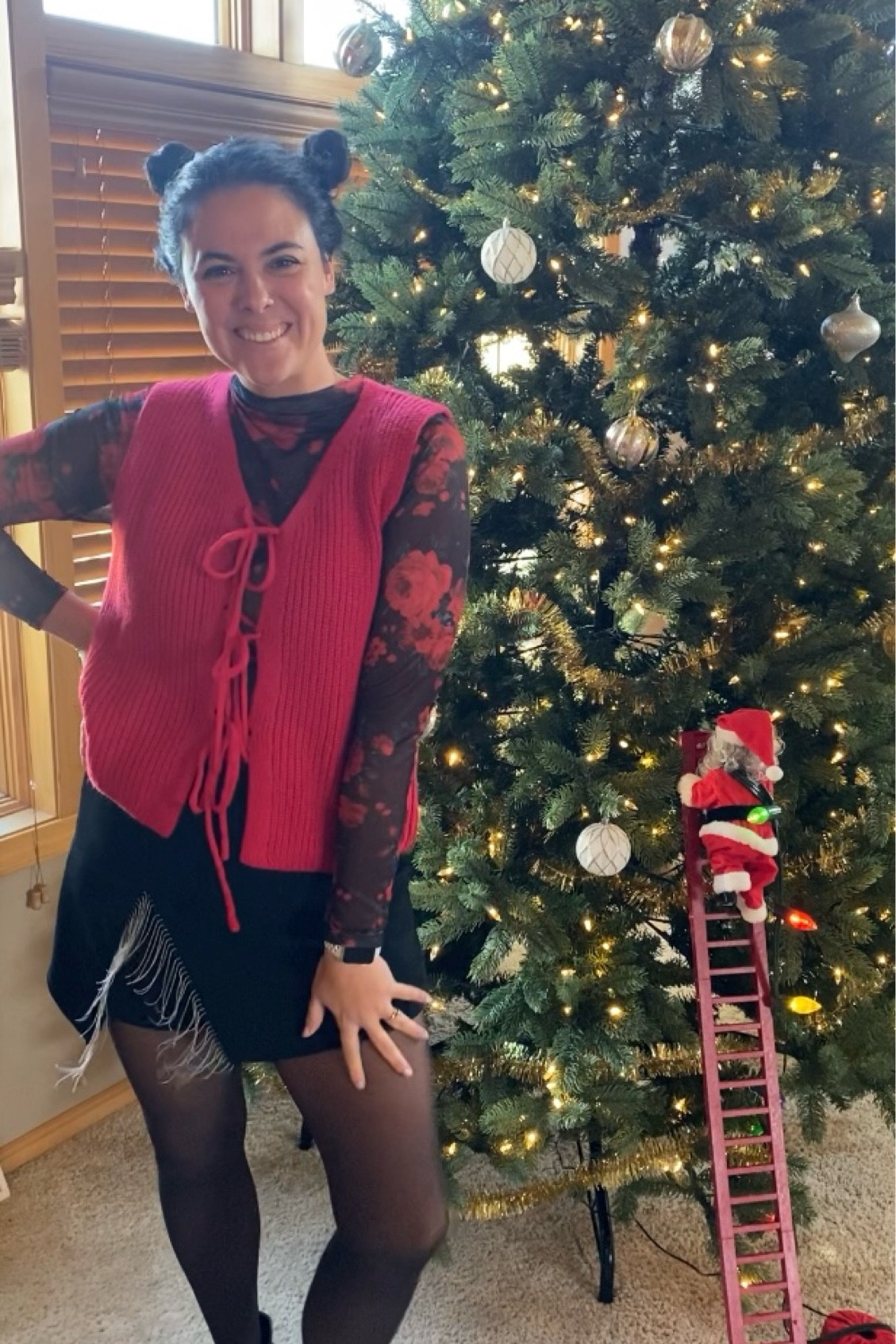 Women’s midsize holiday outfit
Top: SHEIN size 0xl (12)
Vest: SHEIN size 0xl (12)
Skirt: SHEIN size 0xl (12)
Shoes: ARA


#LTKMidsize #LTKHoliday #LTKSeasonal