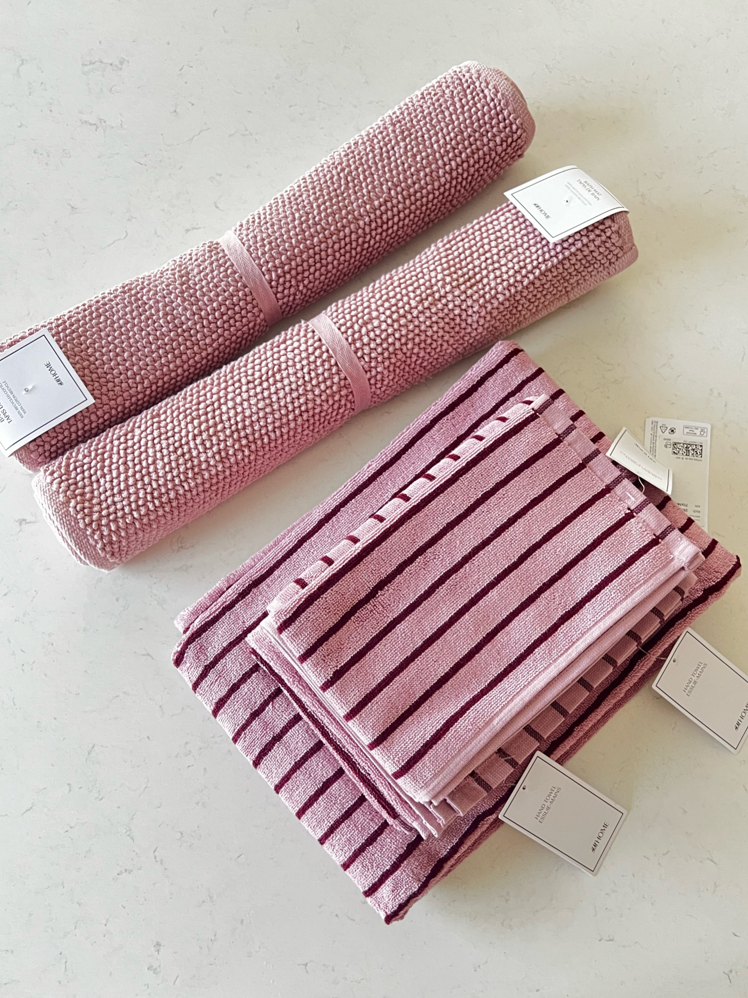 New bathroom additions 🎀 Pink striped towels and bath mats!

#LTKFindsUnder50 #LTKHome #LTKFindsUnder100