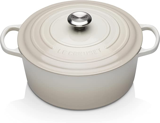 Le Creuset Enameled Cast Iron Signature Round Dutch Oven, 7.25 qt., Meringue | Amazon (US)