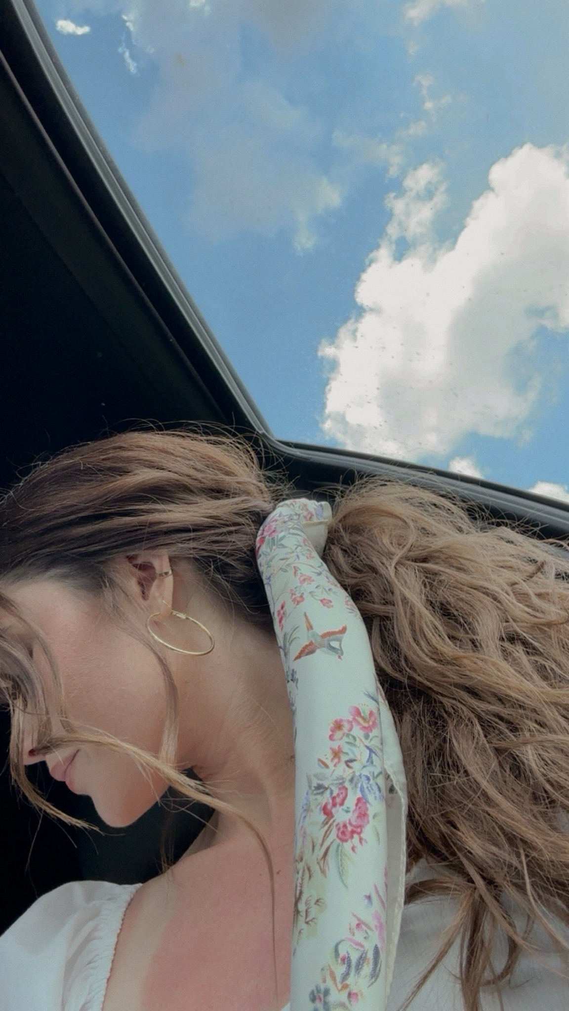 Hair scarf 🦢 🌸

#LTKBeauty #LTKmomlife #LTKootd