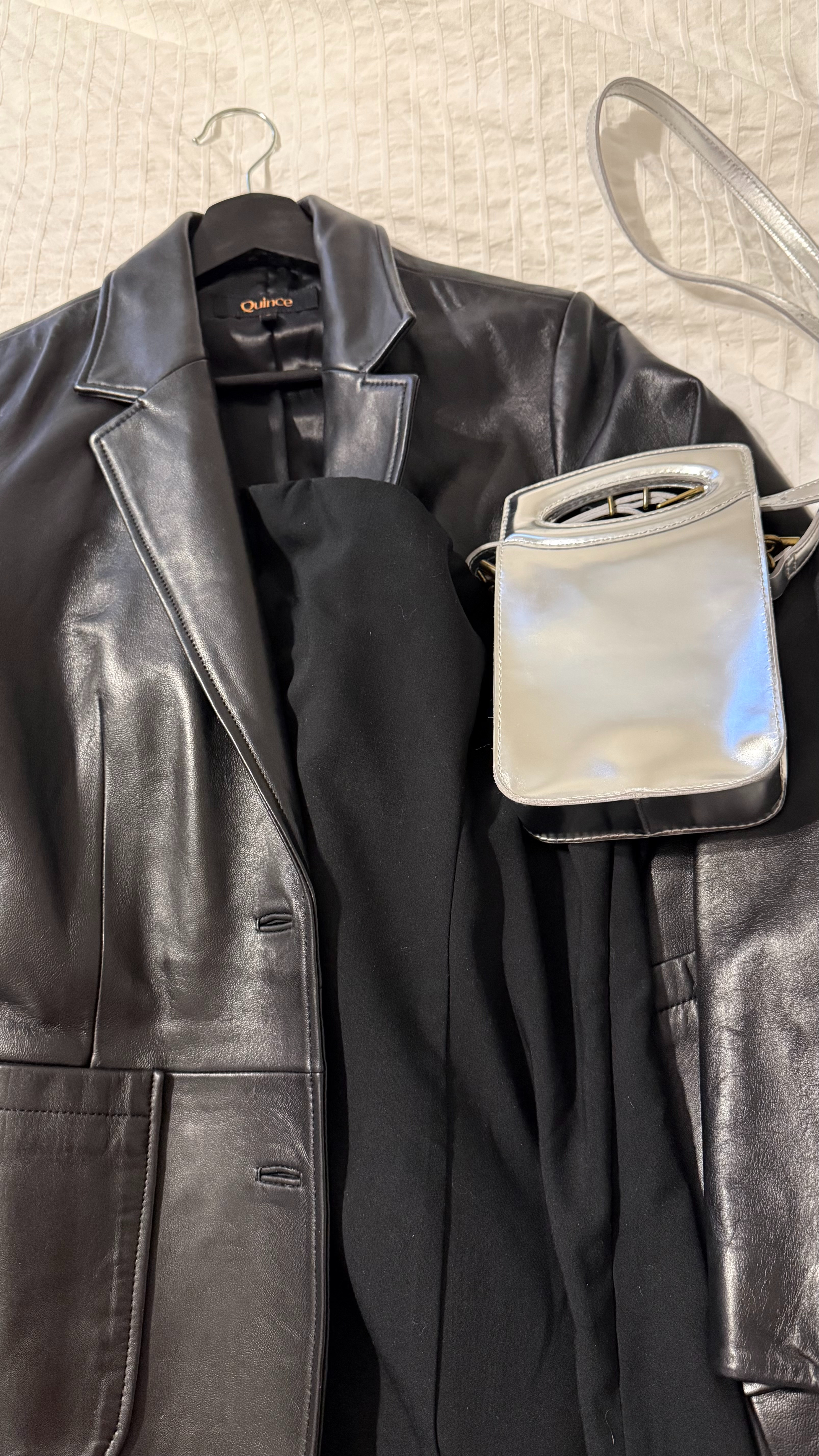 Date night outfit

Who doesn't love an LBD for date night? 

 #LTKgrwm #LTKootd #LTKPetite