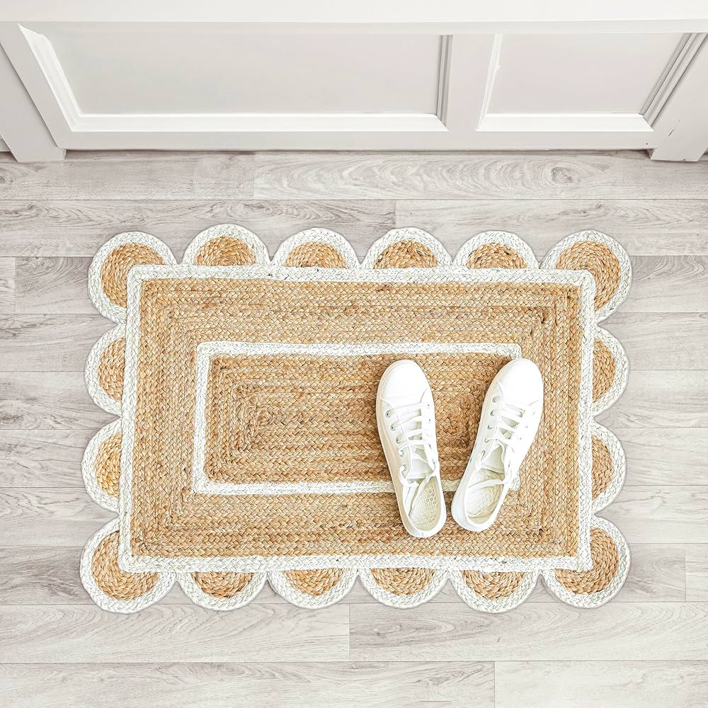 Weaving Village Scalloped Natural Jute Area Rug, Natural Base Off White Trim, 2x3 | Amazon (US)