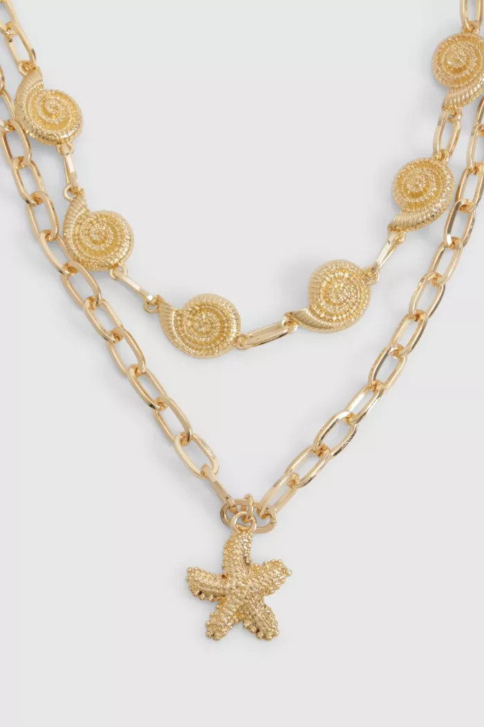 Shell & Starfish Detailed Chunky Charm Necklace | boohoo (US & Canada)