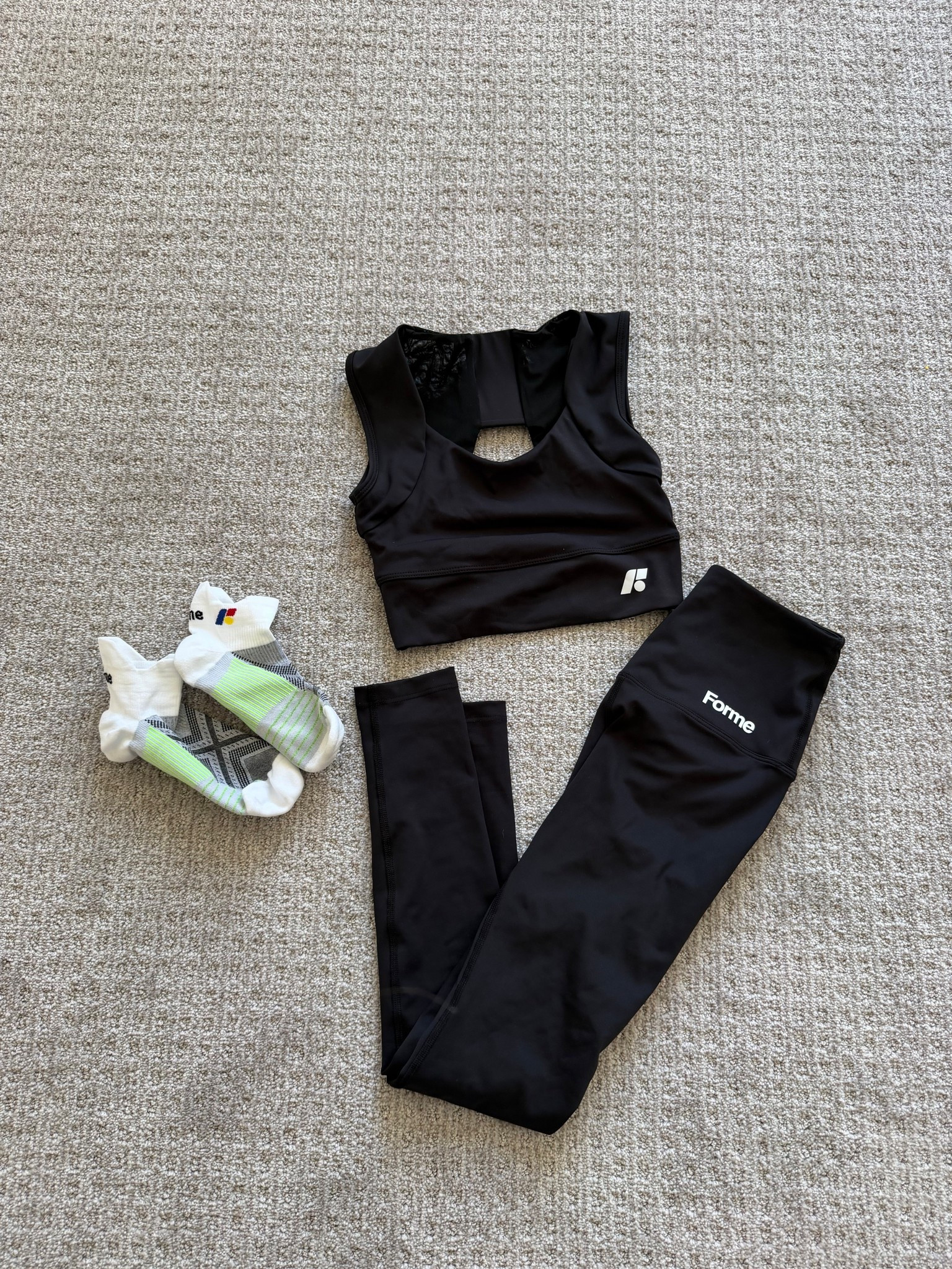 This full set from Forme has quickly become a staple for me. It’s smart apparel that fits seamlessly into my everyday life — whether I’m heading out, traveling, or focusing on recovery — and helps me feel supported without having to think about it! @forme.science #formescience #forme #formesciencepartner