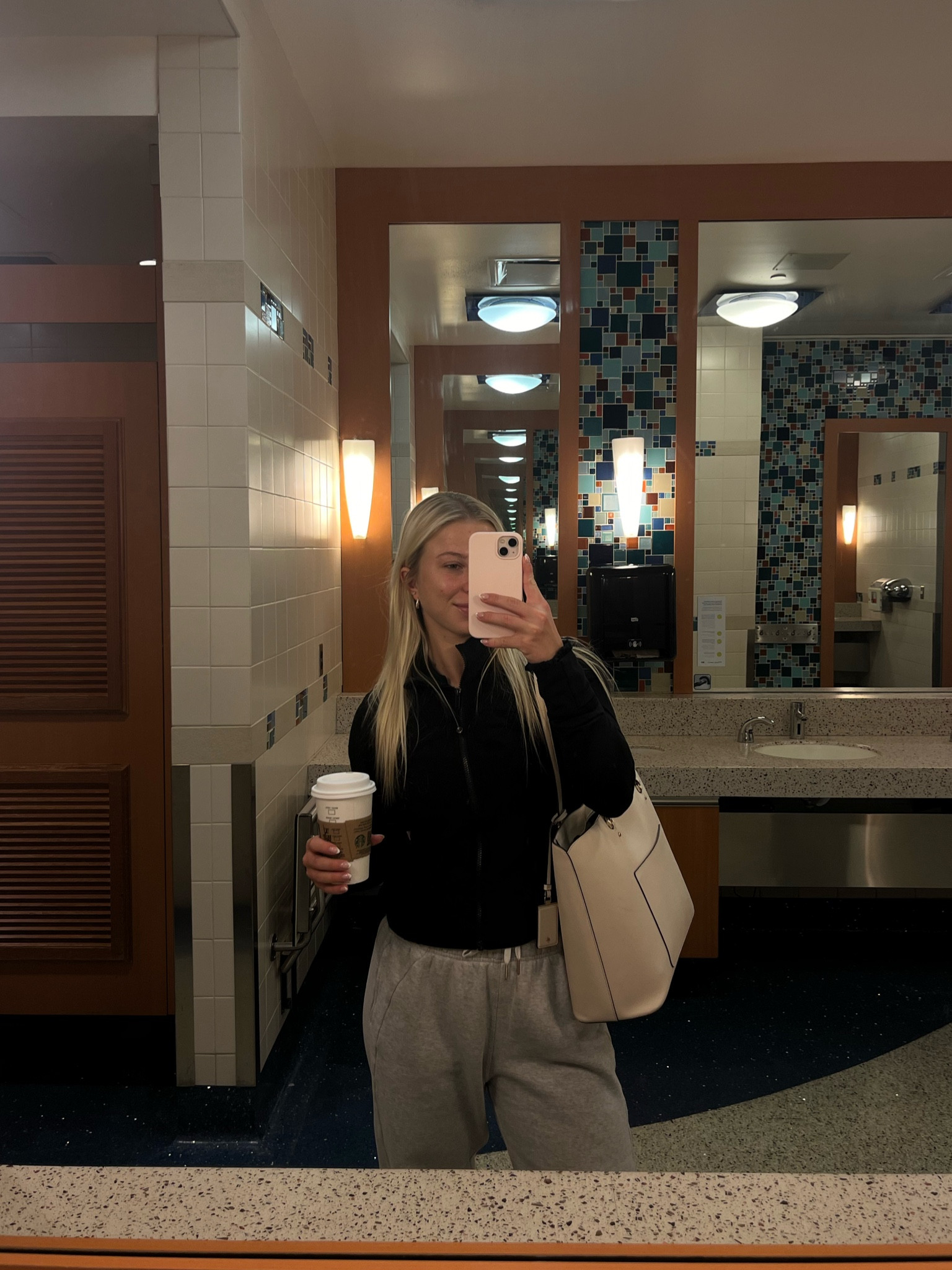 Travel outfits

#LTKfitness #LTKcanada #LTKtravel