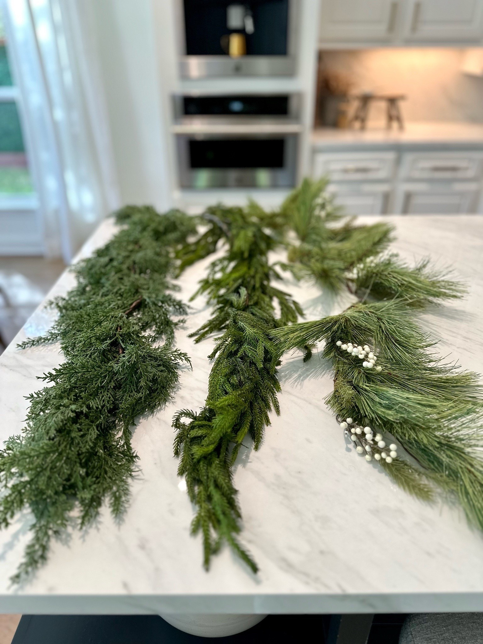 It may be early but if you are debating about garland- here are my favs lined up!

My Texas House
Garland 
Norfolk garland
Hearth and Hand

#LTKHome