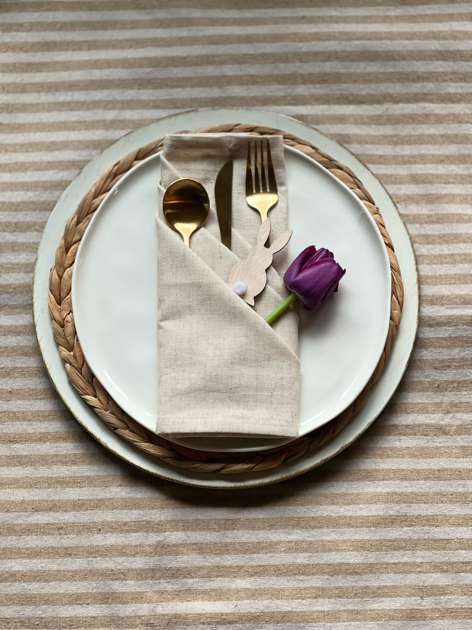 Let’s get brunch! These entertaining beauties will get your tablescape ready for your next brunch, lunch or dinner party. Platters, chargers, gold silverware, and gold rimmed wine glasses elevate any al fresco set up. 🌸🥂

#LTKunder50 #LTKhome #LTKSeasonal