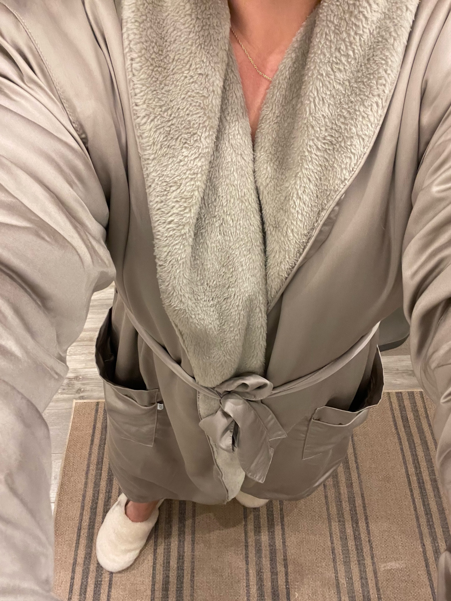 coziest bamboo spa robe! discount code: LAUREN30 for 30% off Cariloha 🤗

#LTKSaleAlert #LTKFindsUnder100 #LTKPetite