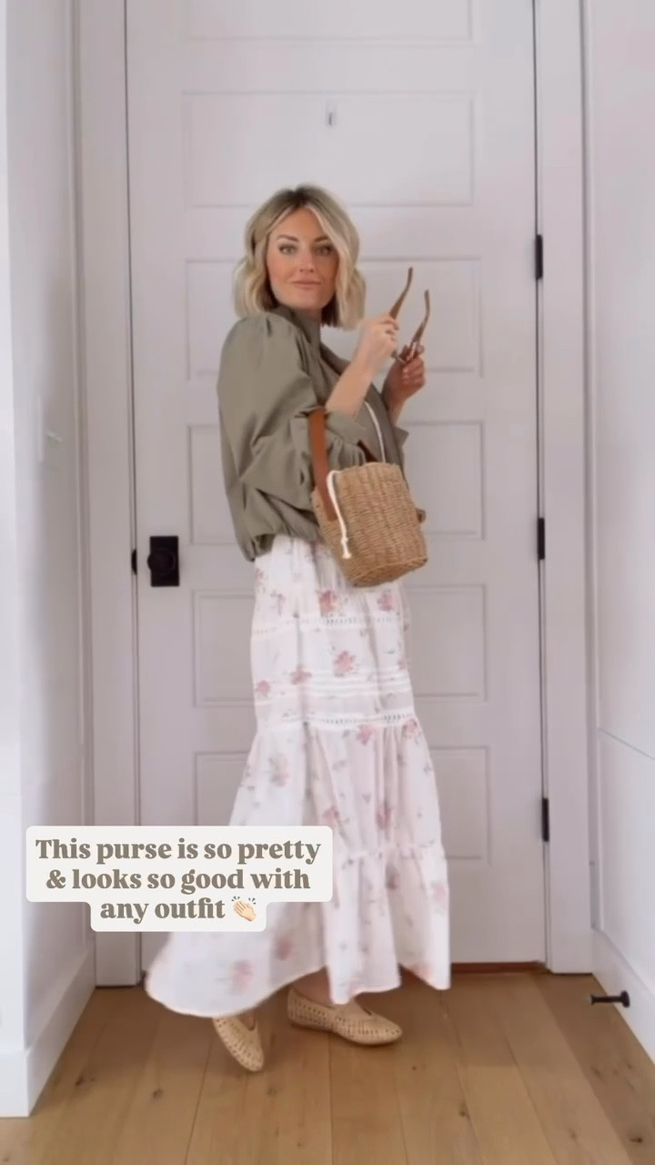 This purse is a great spring find! It’s under $30 & can be paired with so many looks! Wearing XS in the dress & S in the jacket. 

Loverly Grey, Target find, Target fashion, floral dress, spring dress, spring fashion, spring outfit ideas, straw bag, straw purse, green jackett

#LTKootd #LTKSeasonal