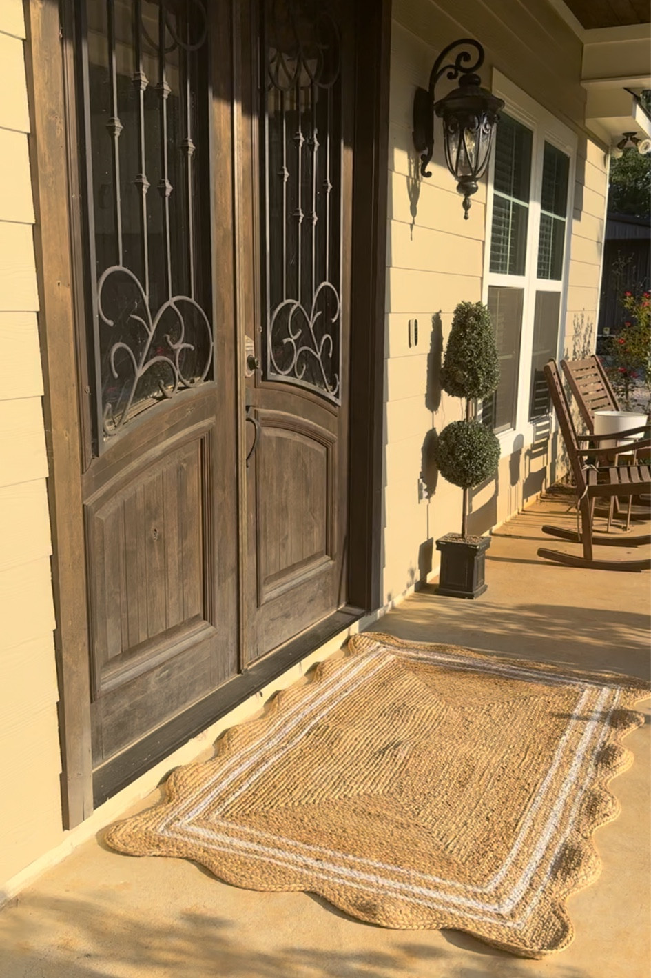 step one of my fall porch 🤎