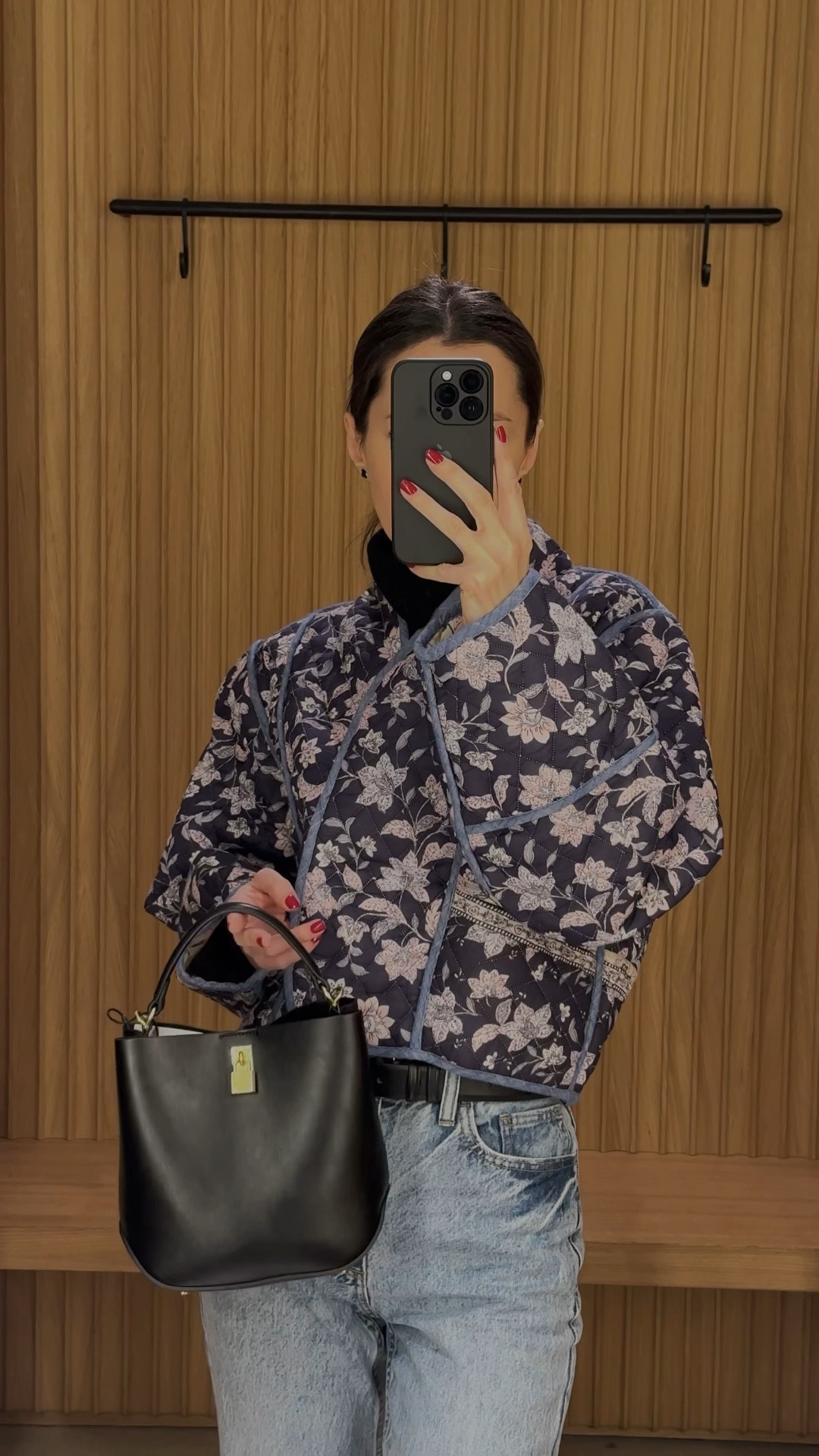Floral print is the main fashion trend in 2024, and it looks great on this oversized bomber jacket 🖤 I styled it with straight blue jeans, black wool turtleneck, and mini-bag. Some of the items are on sale now, by the way 🖤 #mango

#LTKitbag #LTKstyletip #LTKshoecrush