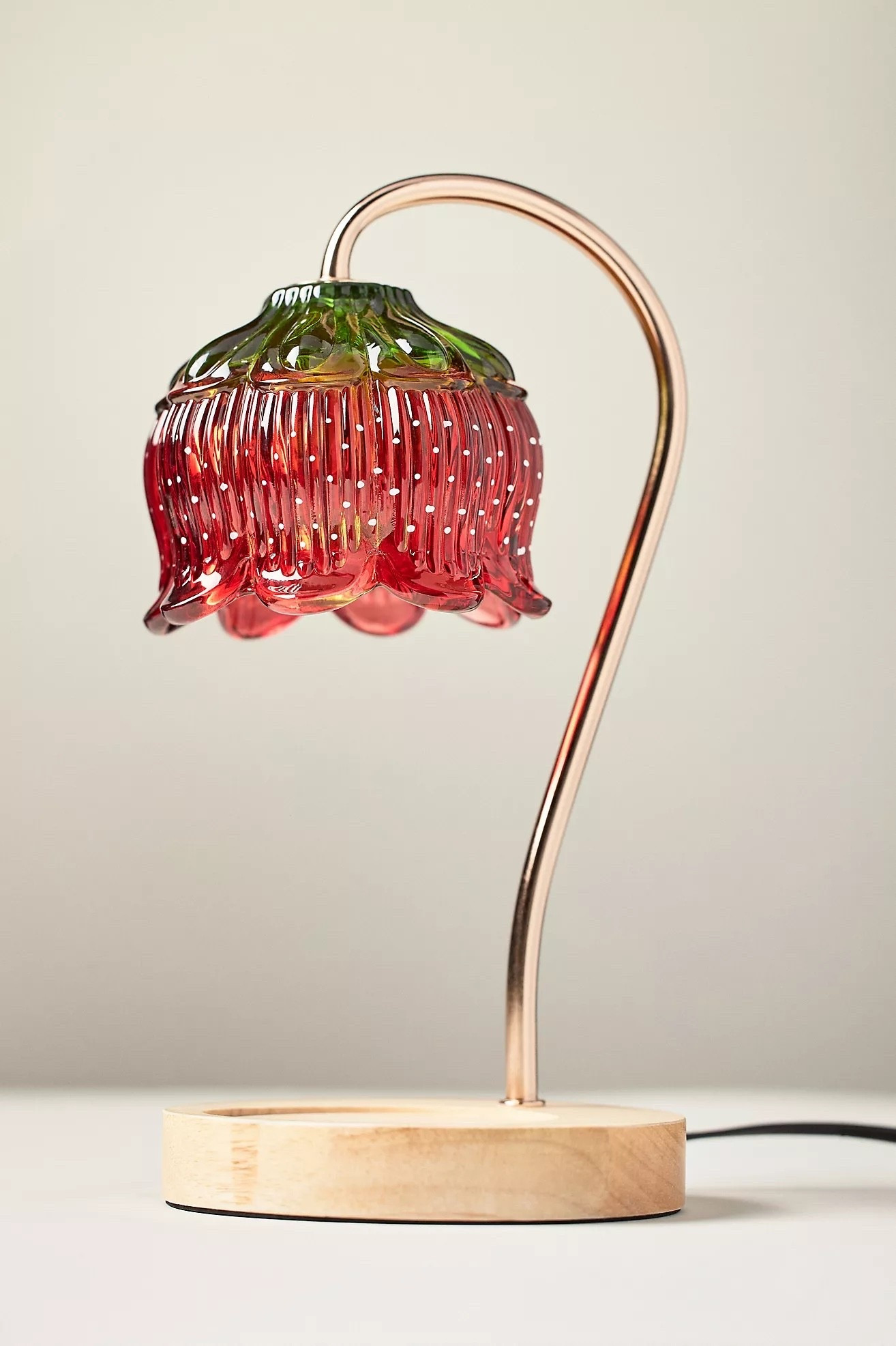 Anthropologie Bestseller Alert! 

Luzè Strawberry Candle Warmer Lamp

#candlewarmer 
#strawberry
#strawberrydecor 

#LTKHome