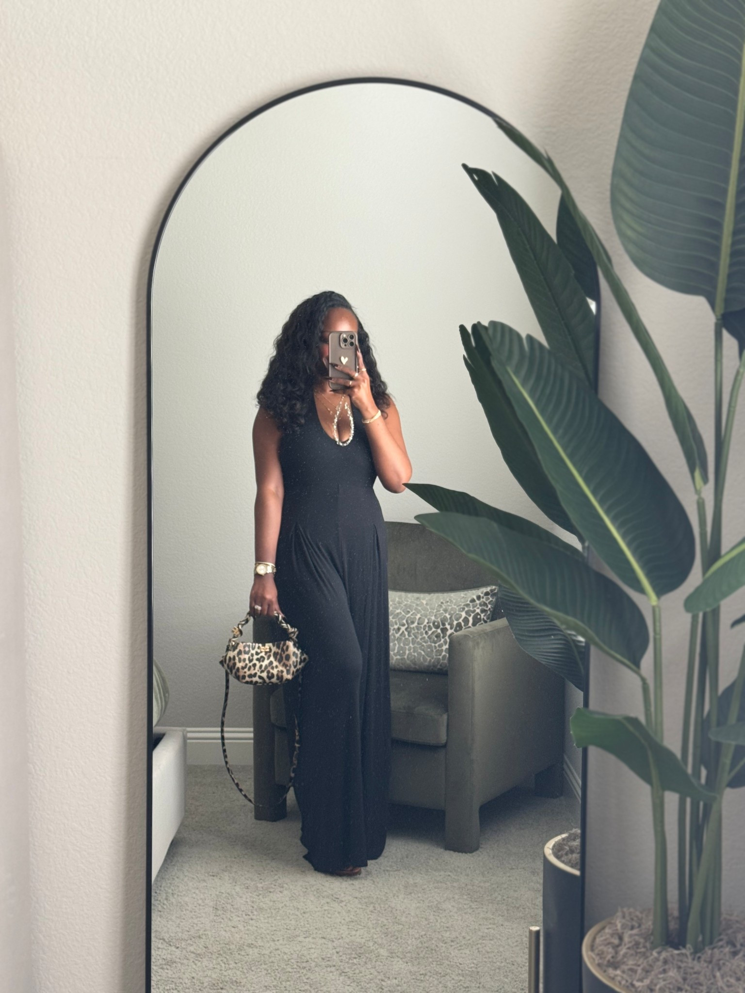 Love a good throw on piece 🖤
OOTD: Go with the Flow Jumpsuit by Popflex…linking similar 

#LTKMidsize #LTKItBag #LTKStyleTip