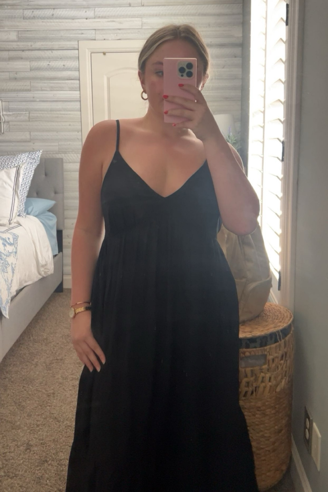 The perfect maxi sundress! Comes in other colors too:)) I’m 5’3 and it is the perfect maxi length, without dragging on the ground! 

#LTKSaleAlert #LTKSeasonal #LTKSummerSales