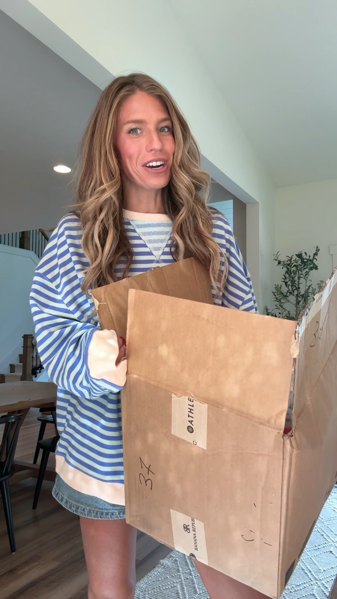 Latest athleta order! Tall girl friendly activewear. This is a good order! Everything is on sale right now 
Sizing:
I size down in Athleta so small/small tall! 
The leggings are truly the best ever. I’ve been wearing them for years. The leggings in this video are the 7/8 leggings so they are supposed to hit right above the ankle but you can get a full length as well. I will link those in this post. 


Cornflower blue, Athleta, tall sizes, running outfit 

#LTKActive #LTKSaleAlert