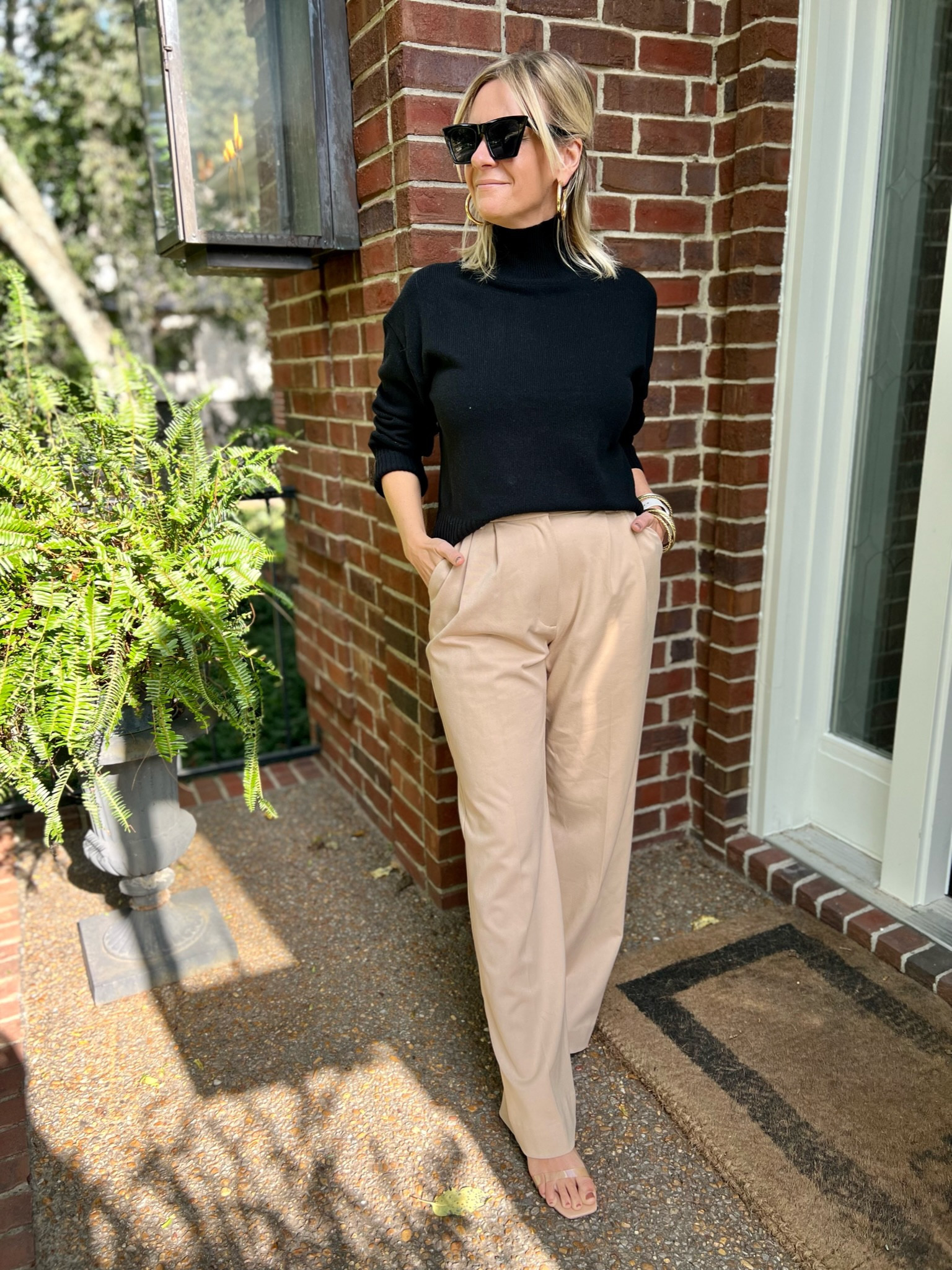 Chic and sophisticated look for the office 🖤🤎

#LTKworkwear #LTKSeasonal #LTKstyletip