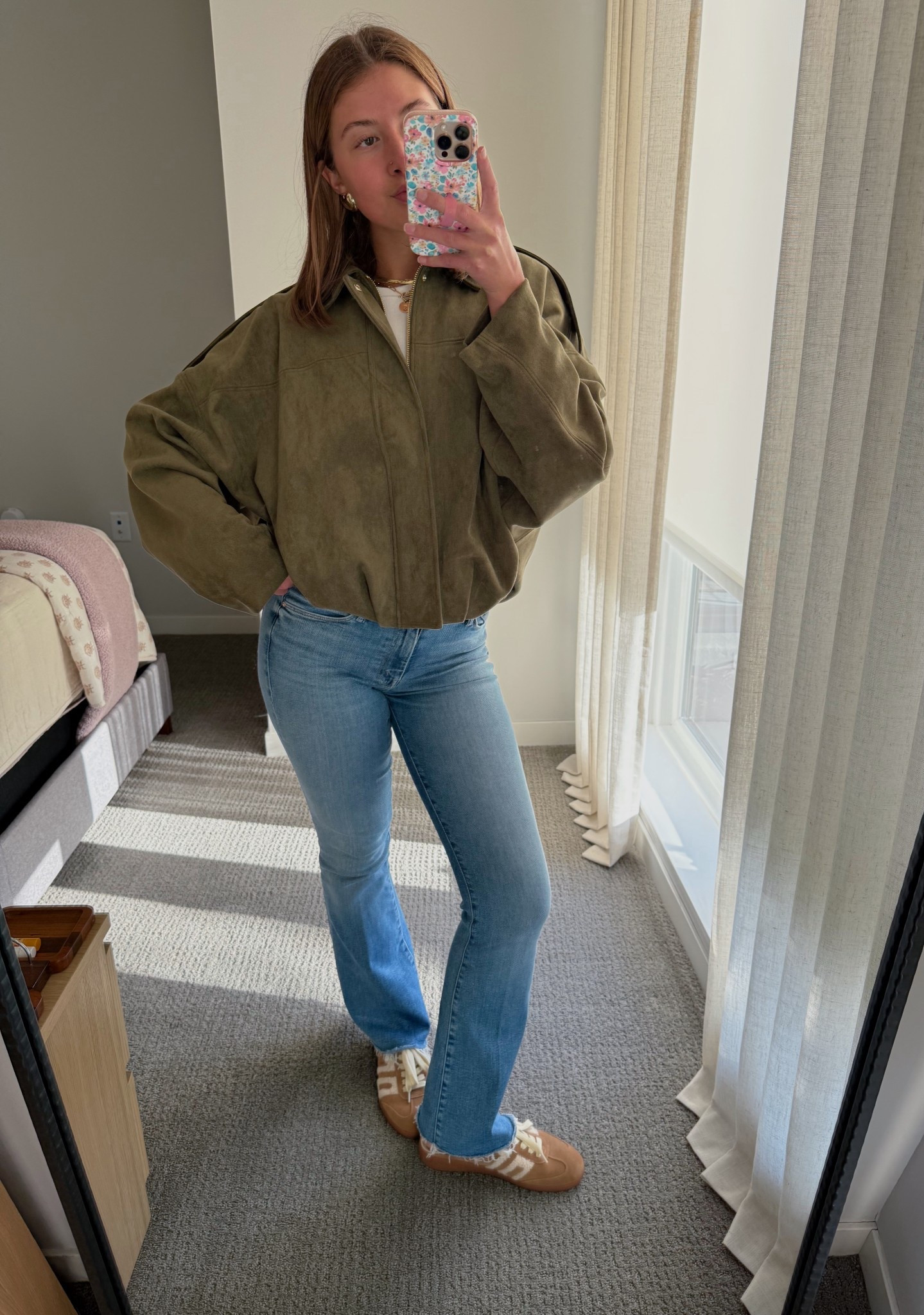 Fall outfit inspo!
Tee: small
Jacket: small (runs super oversized) not linkable, Zara code is: 4344/655/533
Jeans: 25
Shoes: 39

#LTKSeasonal #LTKFindsUnder100 #LTKU