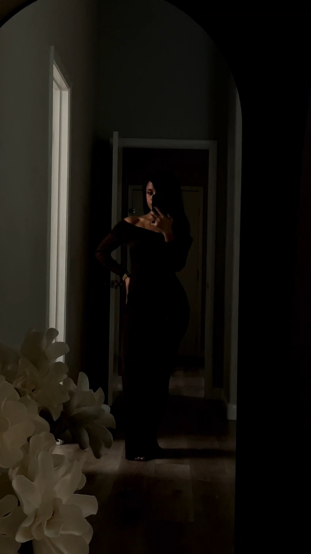 Dark mocha brown off-the-shoulder dress with a stretchy, body-shaping fit. Perfect for date night, dinner, and birthday celebrations


#BrownDress #OffTheShoulderDress #DateNightDress #EveningDress #BirthdayDress #LTKStyle

#LTKHoliday #LTKGiftGuide #LTKgrwm