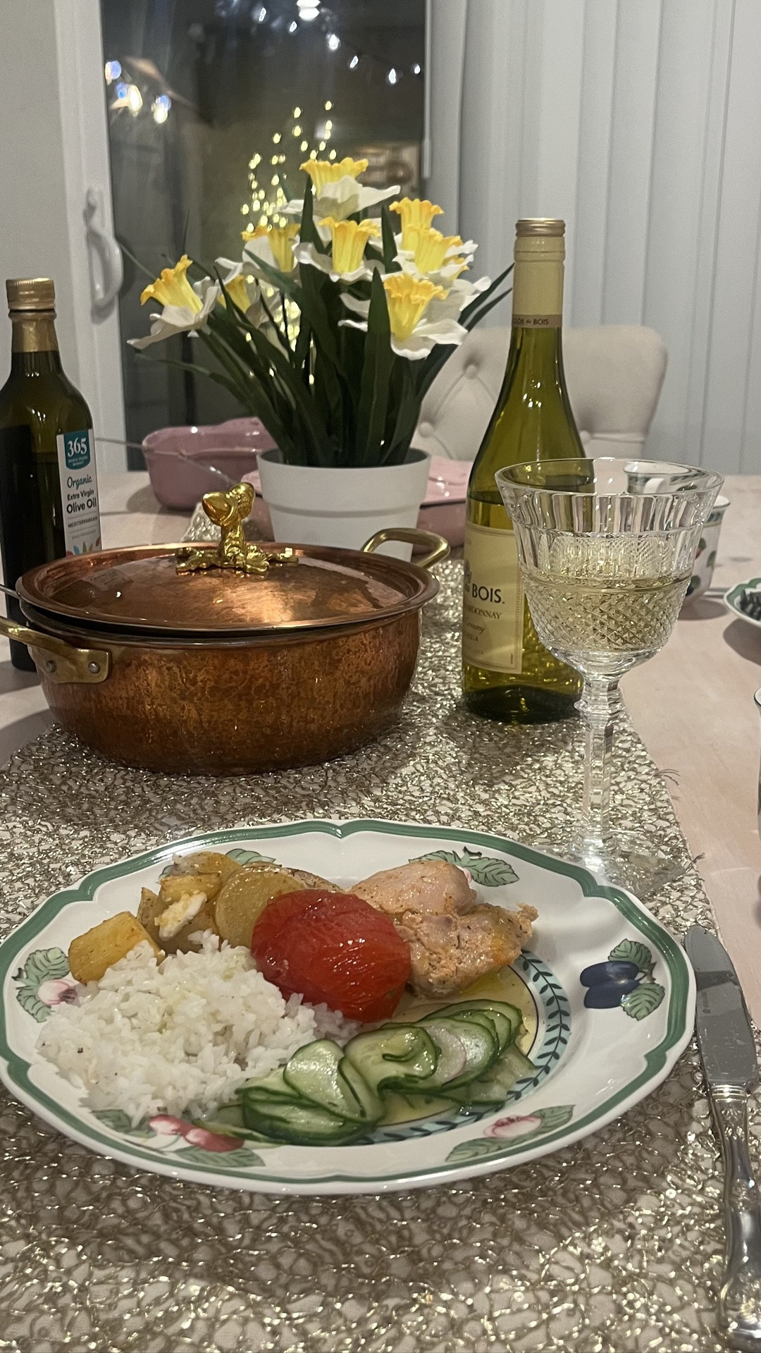 Dinner party for two. Enjoy the summer nights with fresh and delicious Mediterranean food. Here I used simple candle lights as ambience and a golden sequin table runner for a hint of sparkle. 
#tablescapes #summertime #dinnerparty #tabledecor #datenight #dinnerideas

#LTKdayinmylife #LTKfoodie #LTKstorytime