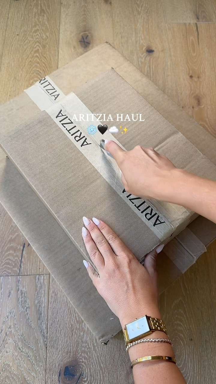 It’s almost super puff season ✨@aritzia 




Aritzia, SuperPuff, Aritzia SuperPuff, Winter Jacket, Puffer Jacket, Fall Jacket, Lightweight Jacket, Puffer Vest, Fall Outfits, Winter Outfits, Fall Fashion, Winter Style, Layering Season, Outerwear Style, Wardrobe Essentials, Everyday Style, Street Style, Outfit Inspo, Neutral Style, Capsule Wardrobe



#LTKU #LTKSeasonal #LTKStyleTip