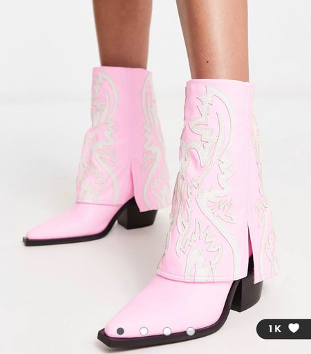 How cute are these pink boots from the Diff shoot today!! LOVE!!

#pinkboots #asos #westernboots #womensboots #womensfashion 

#LTKstyletip #LTKSeasonal #LTKshoecrush